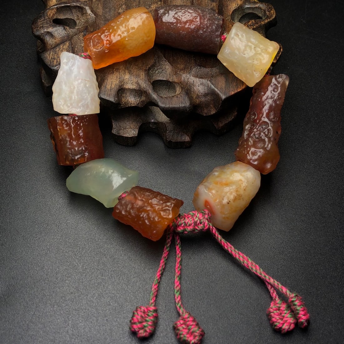 An Exquisite Agate Bracelets - 6