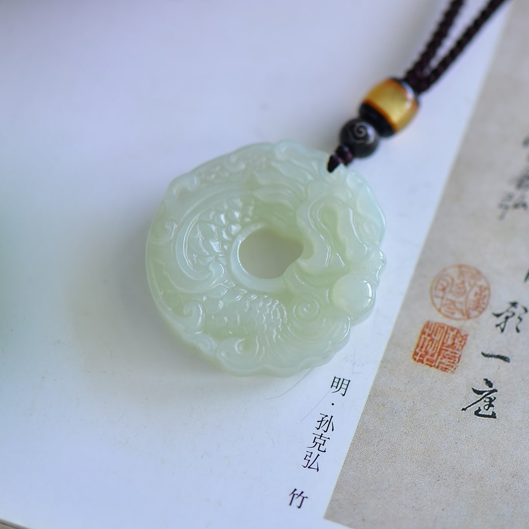 An Exquisite White Jade Dragon Pattern Pendant - 2