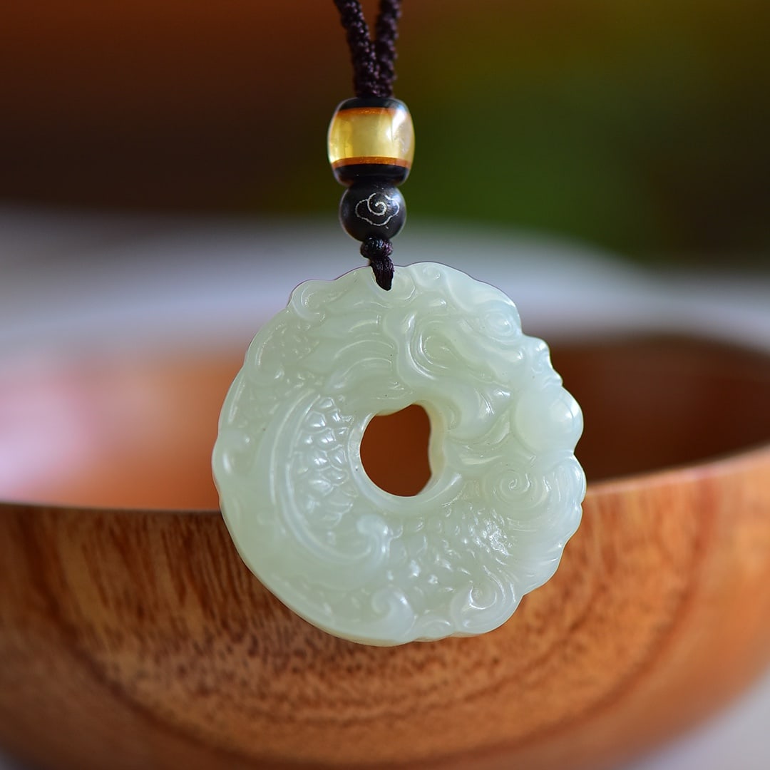 An Exquisite White Jade Dragon Pattern Pendant - 5