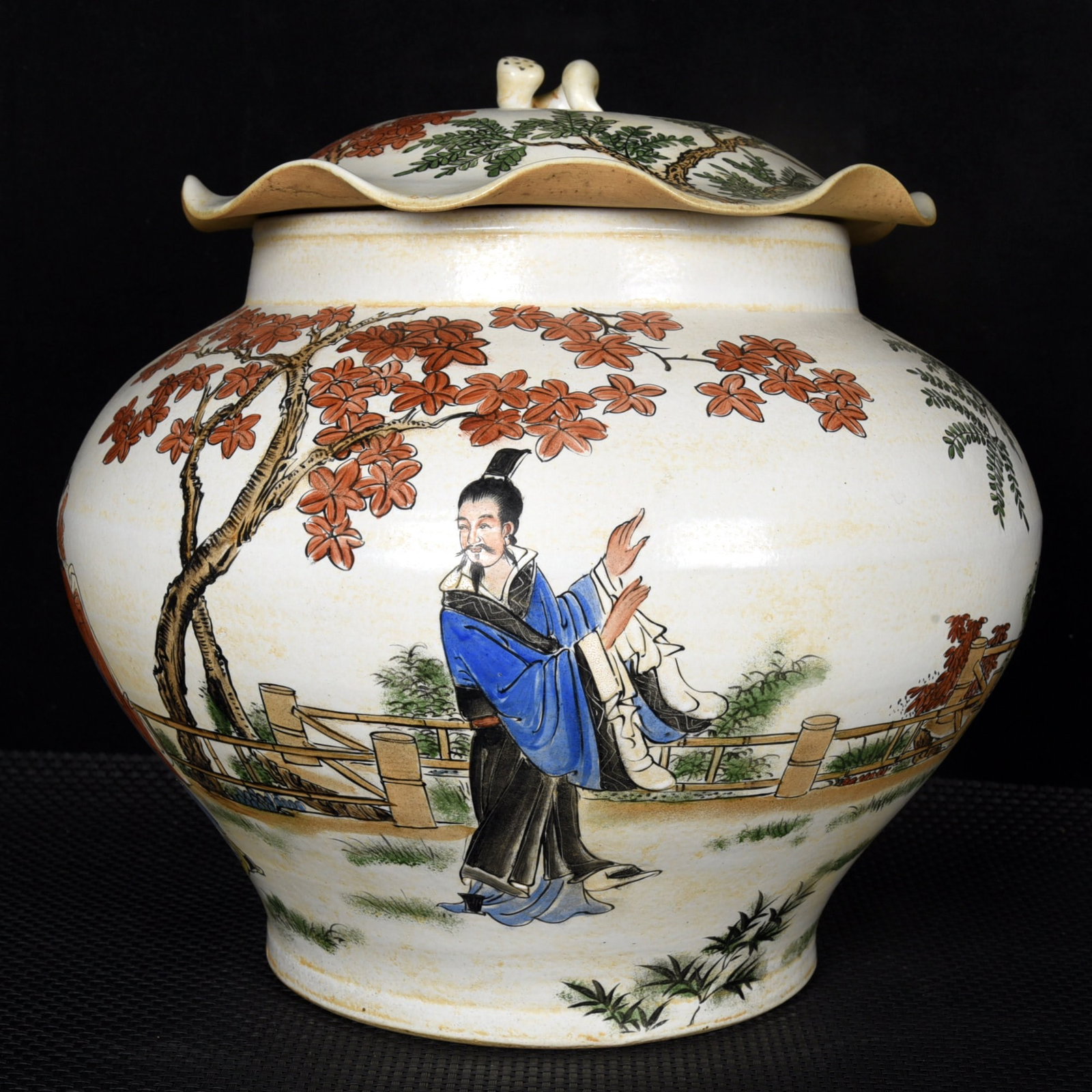 A Rare White Glazed Wucai Character and Story Pattern Cover Jar,With Poem: A Rare White Glazed Wucai Character and Story Pattern Cover Jar,With Poem,Yuan Dynasty, China,Size:12.6inx13.4in 白釉五彩人物故事纹盖罐