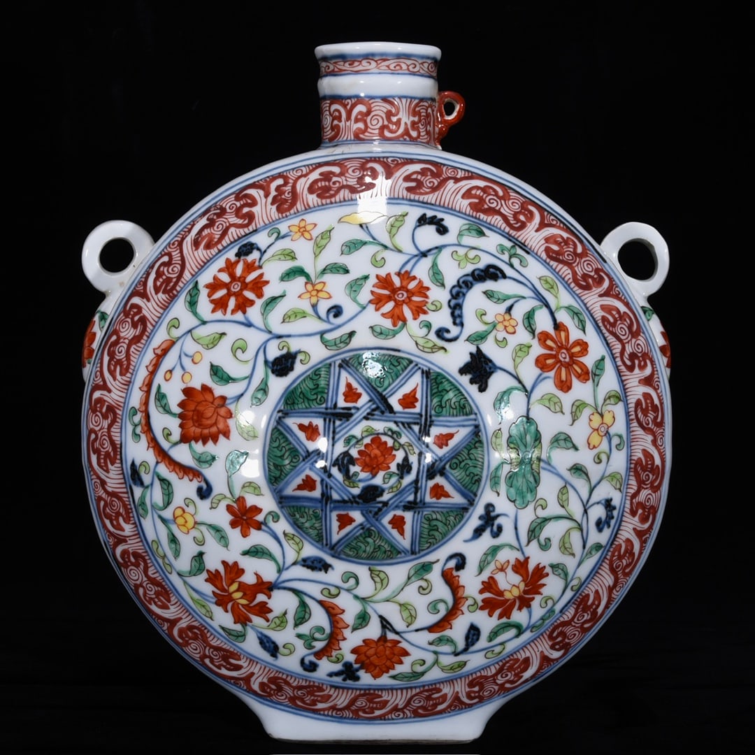 An Exquisite Blue and White Wucai Flower Pattern Double-Ears Vase: An Exquisite Blue and White Wucai Flower Pattern Double-Ears Vase,Ming Dynasty, China,Xuande Six-character Mark,Size:11.2inx9.6in 青花五彩花卉纹双೑