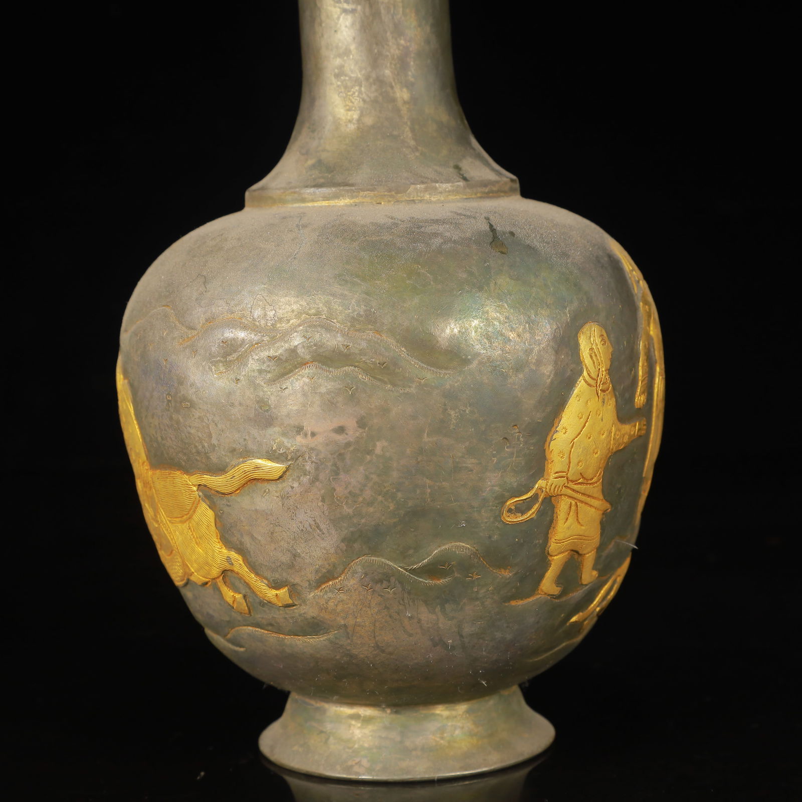 An Exquisite Gilt Silver Figure Pattern Vase - 6