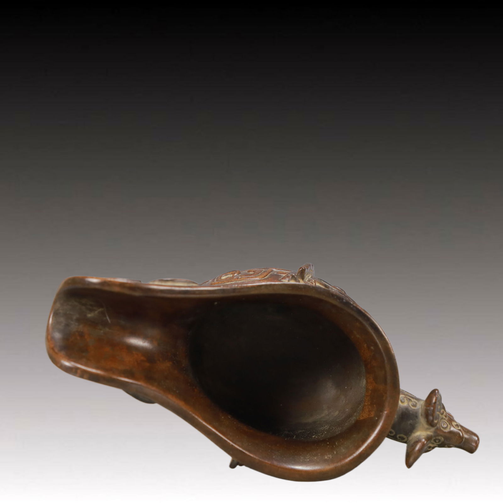 An Exquisite Eaglewood Beast-Face Pattern Goblet - 7