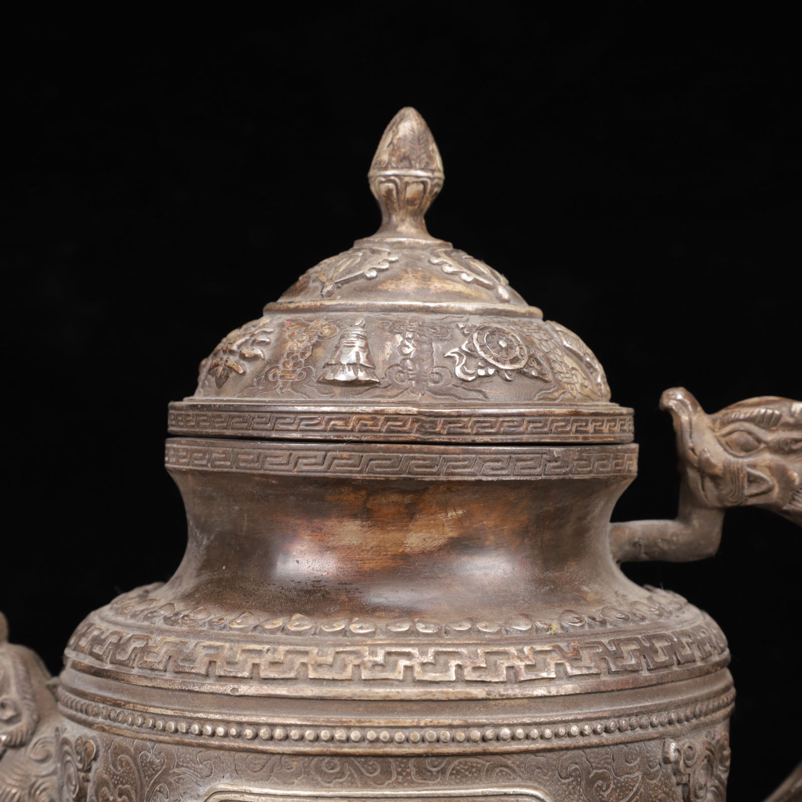 An Exquisite Silver Auspicious Beast Pattern Ewer - 2