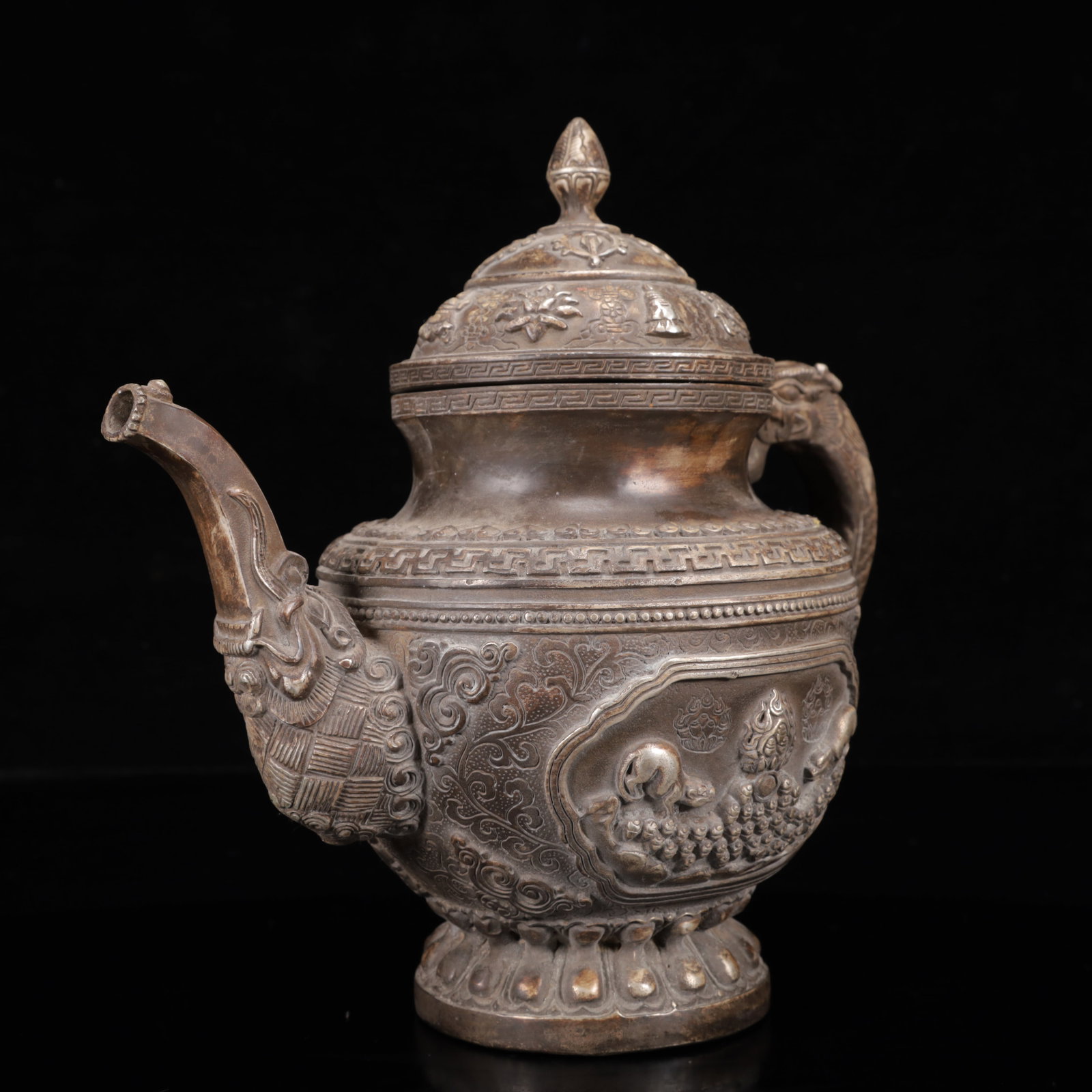 An Exquisite Silver Auspicious Beast Pattern Ewer - 6