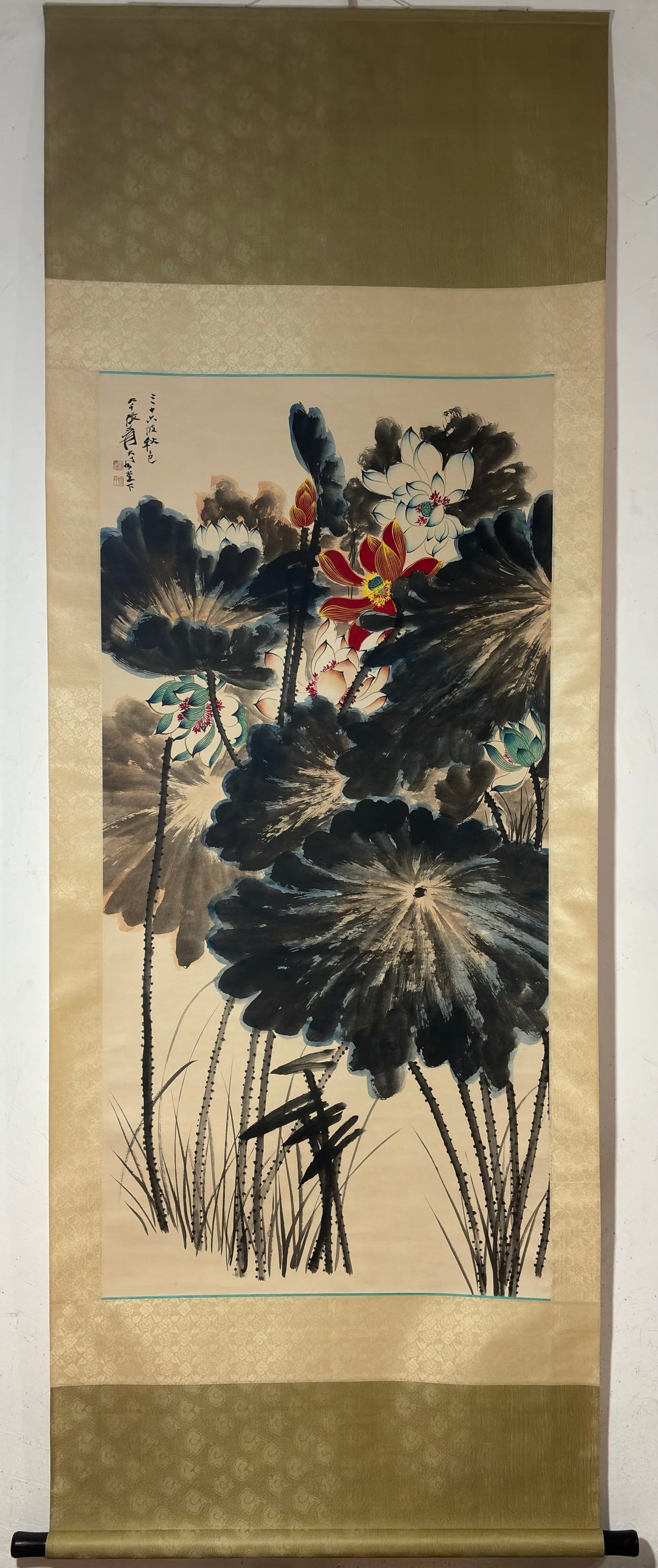 A Chinese Vertical Scroll Ink Painting of Lotus on Paper,Zhang Daqian: A Chinese Vertical Scroll Ink Painting of Lotus on Paper,Zhang Daqian,Size:(Without frame)53.9inx26.4in 一幅中国水墨荷花图立轴,张