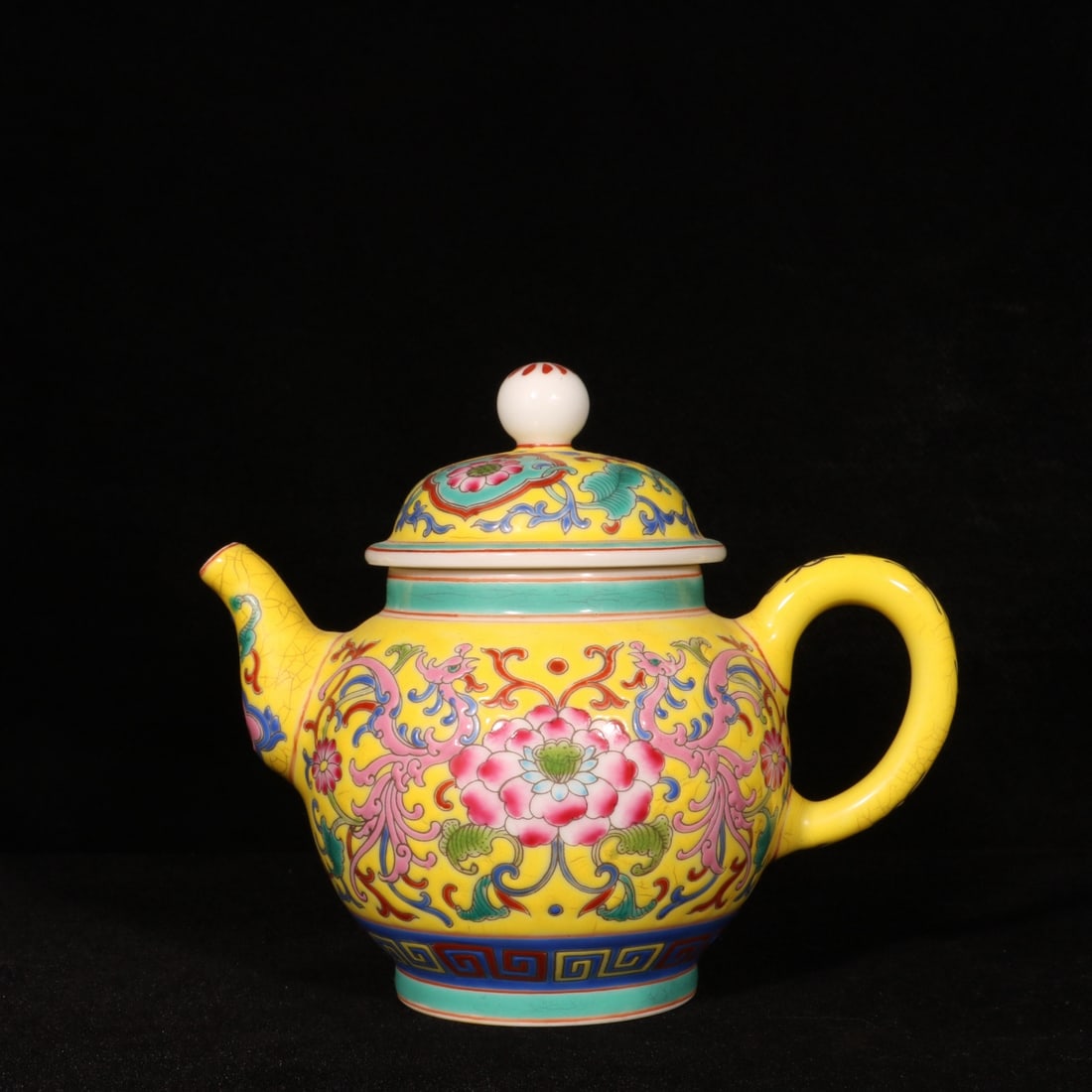 An Exquisite Yellow Ground Enamel Flower and Bird Pattern Ewer: An Exquisite Yellow Ground Enamel Flower and Bird Pattern Ewer,Qing Dynasty, China,Yongzheng Four-character Mark,Size:5.1inx5.9in 黄地珐琅彩花鸟纹ৗ