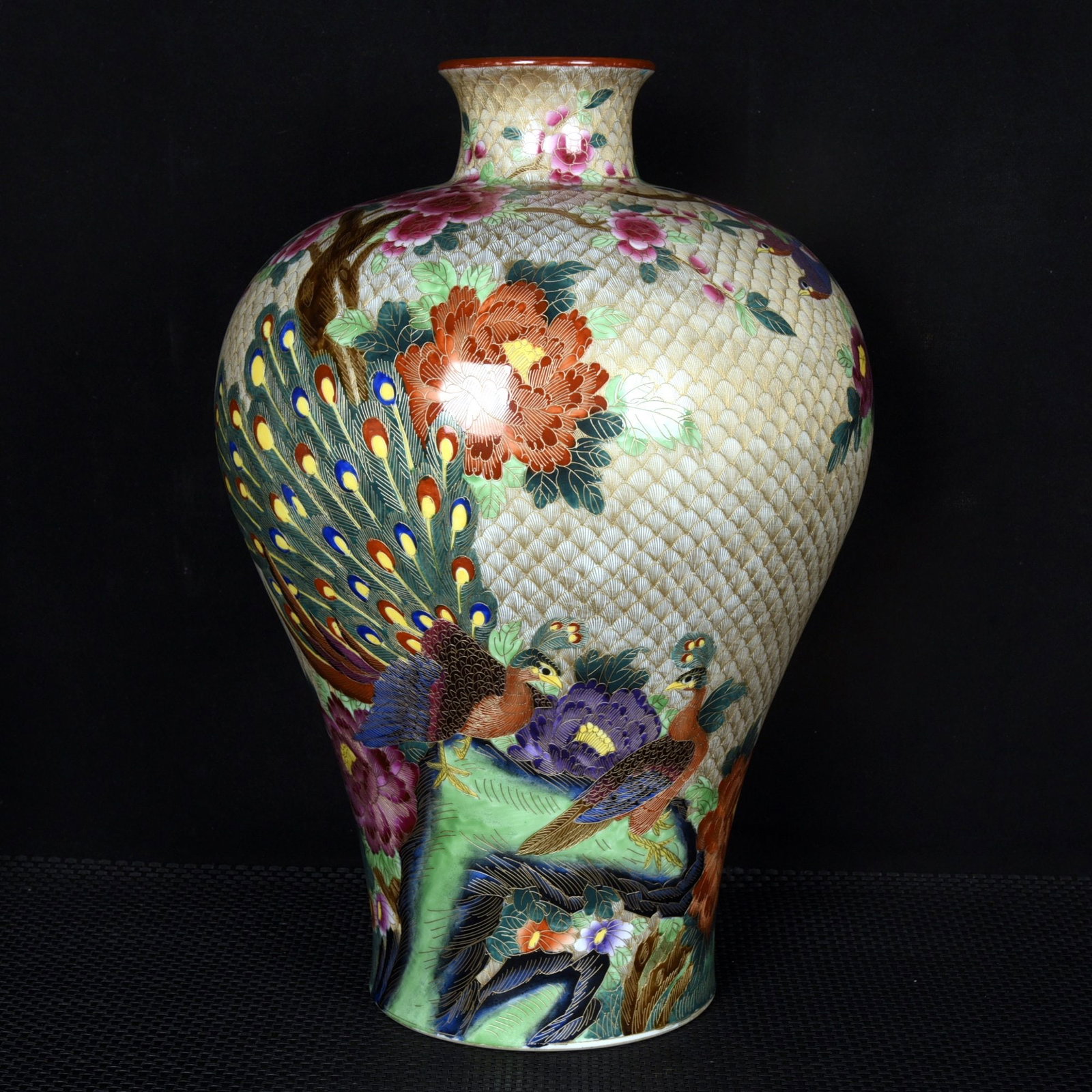A Rare Enamel Painted Gold Flower and Bird Pattern Vase: A Rare Enamel Painted Gold Flower and Bird Pattern Vase,Qing Dynasty, China,Qianlong Six-character Mark,Size:15.4inx10.2in 珐琅彩描金花鸟纹瓶,