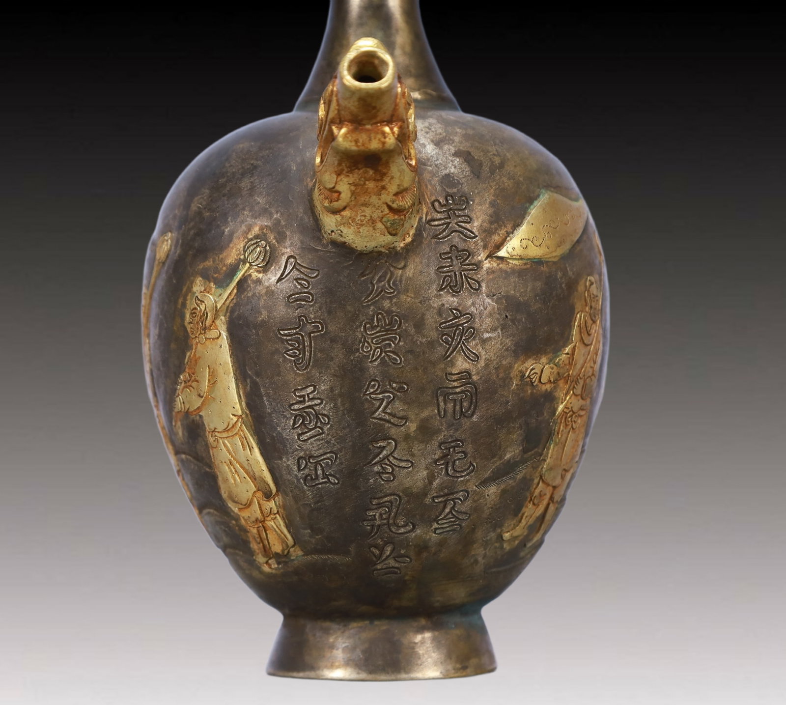 A Rare Gilt Silver Figure Pattern Vase - 4