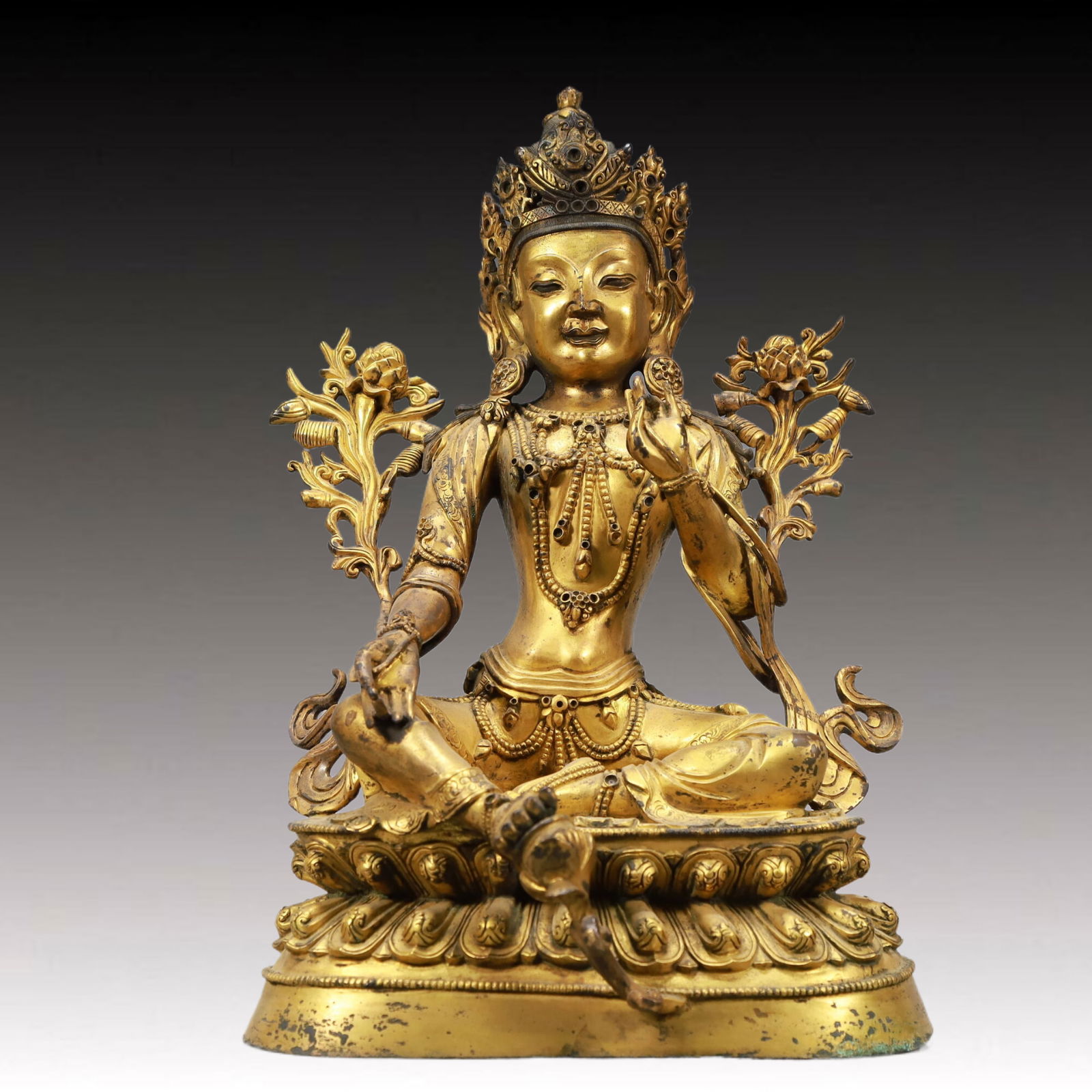 A Solemn Gilt Bronze Statue of Tara: A Solemn Gilt Bronze Statue of Tara,Ming Dynasty, China,Size:9.4inx6.7inx14.4in,Weight:14000g 铜鎏金度母像,中国明代