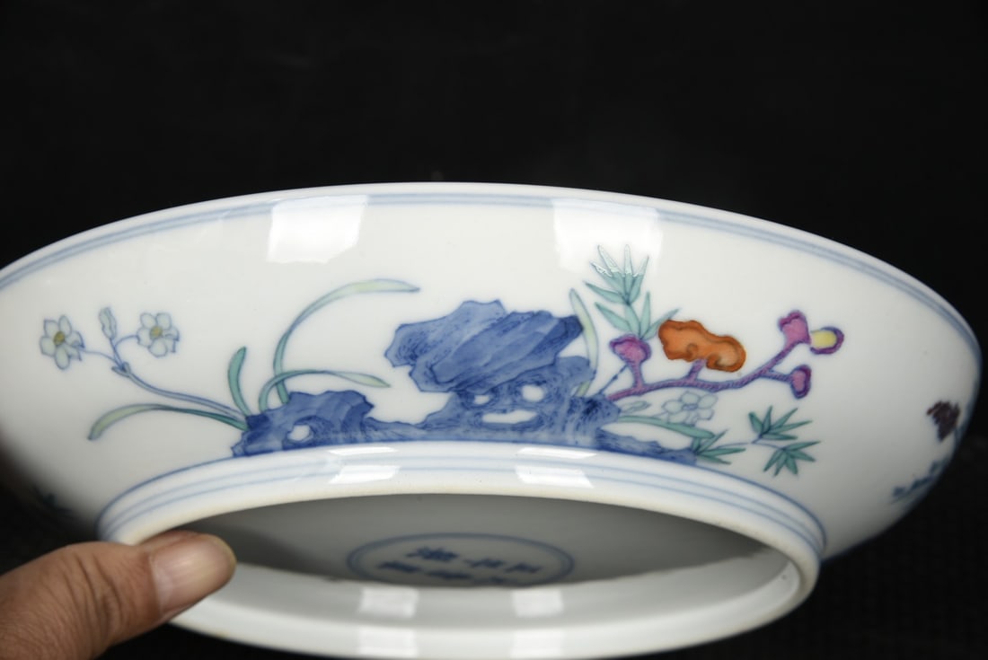 An Exquisite Doucai Flower Pattern Plate - 6