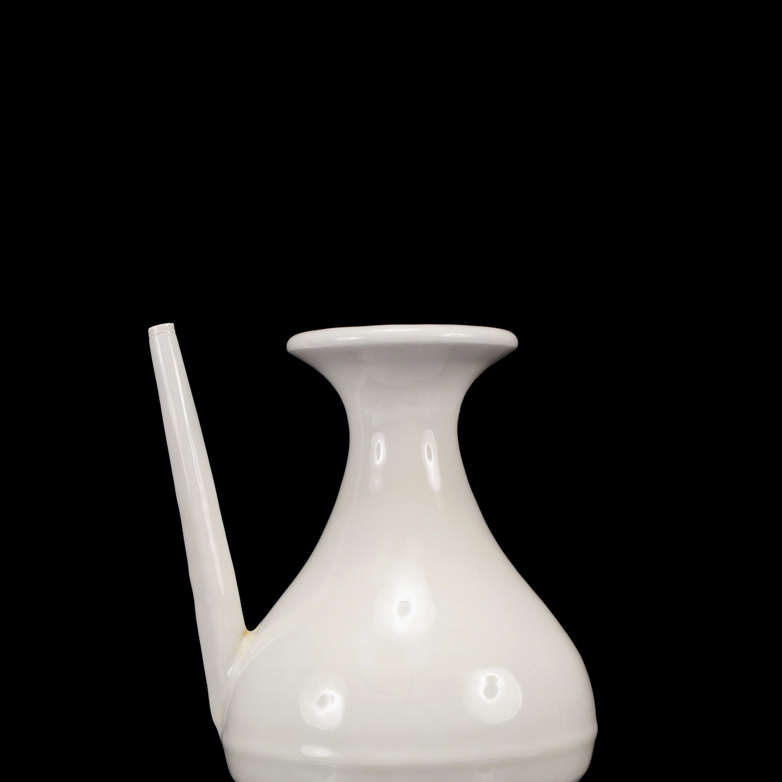 An Exquisite White Glazed Pot - 3