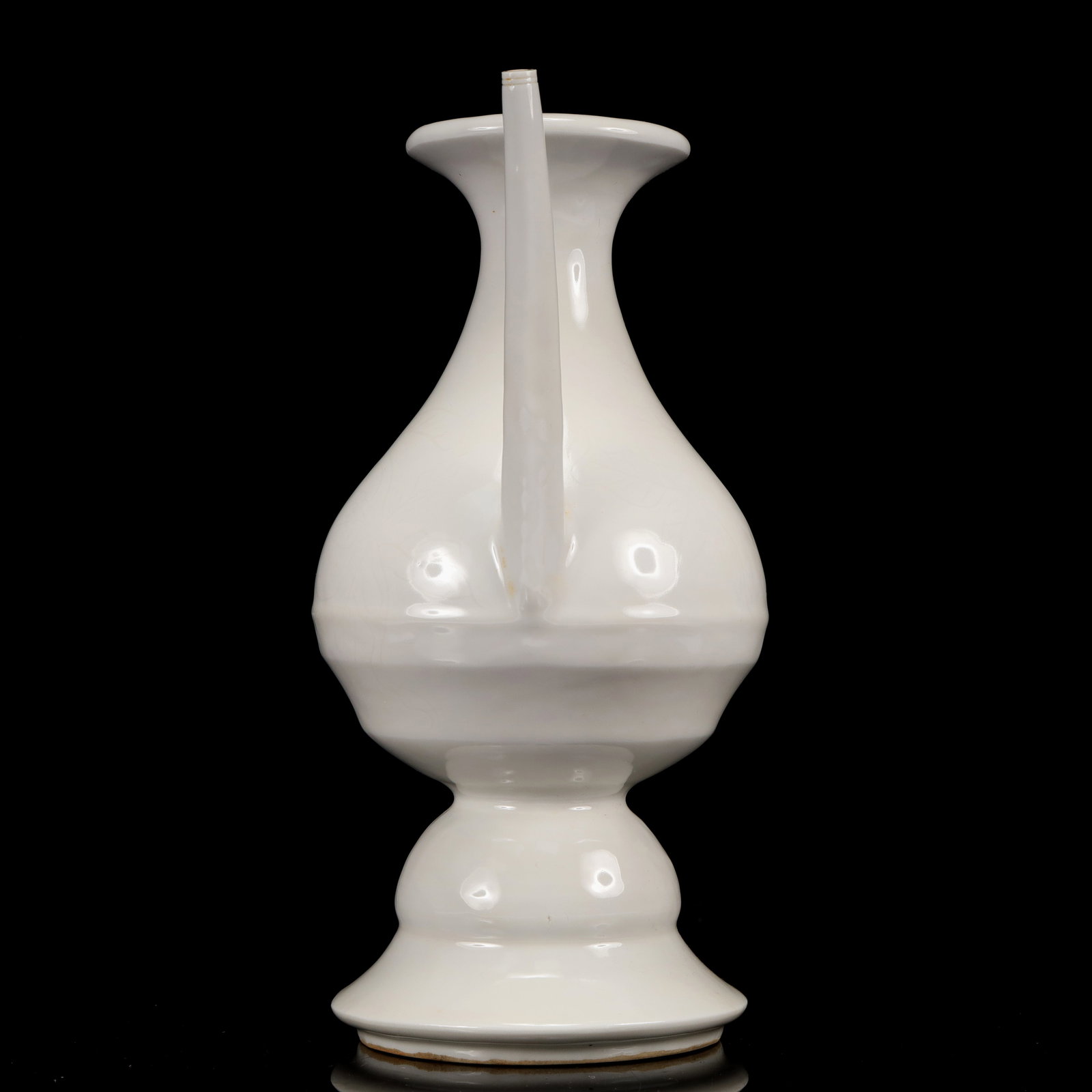 An Exquisite White Glazed Pot - 6