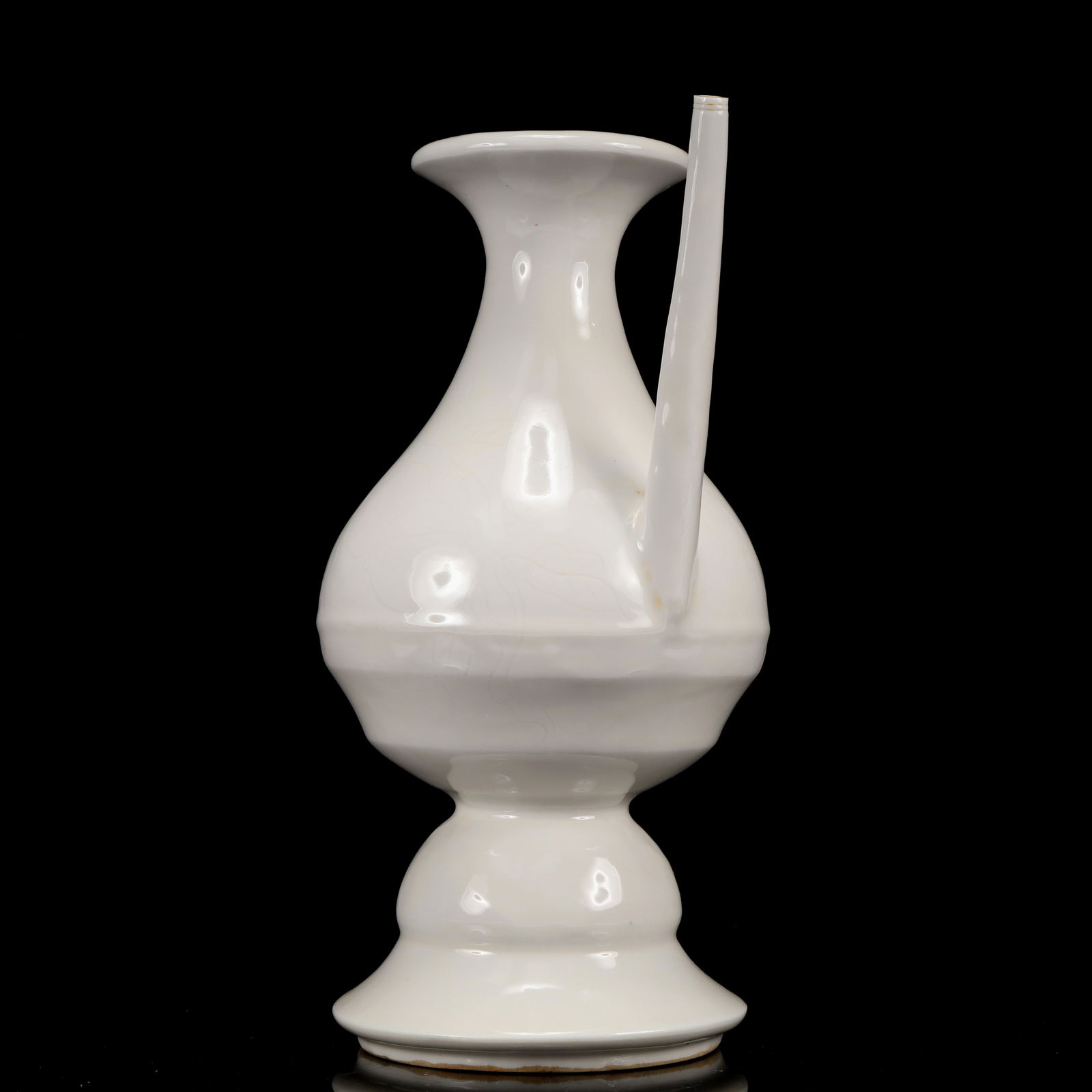 An Exquisite White Glazed Pot - 7