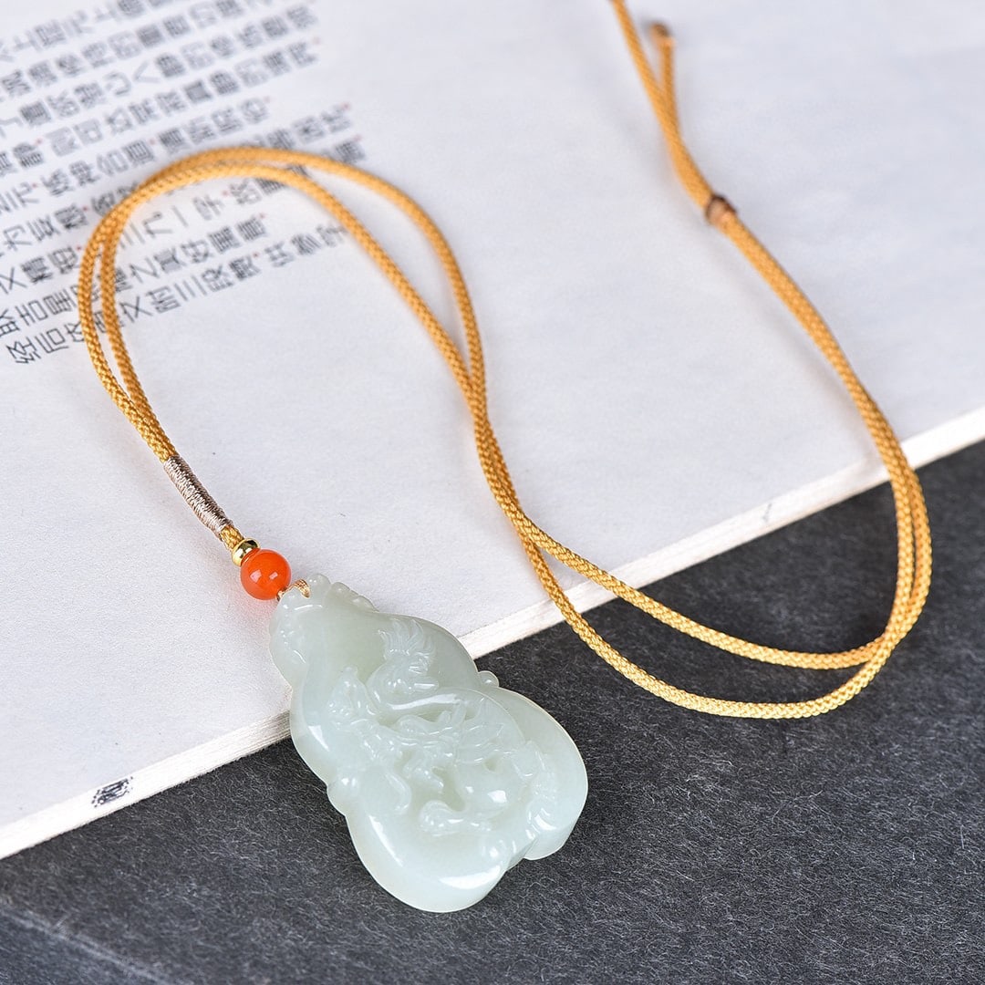 An Exquisite White Jade Dragon Pattern Pendant - 4