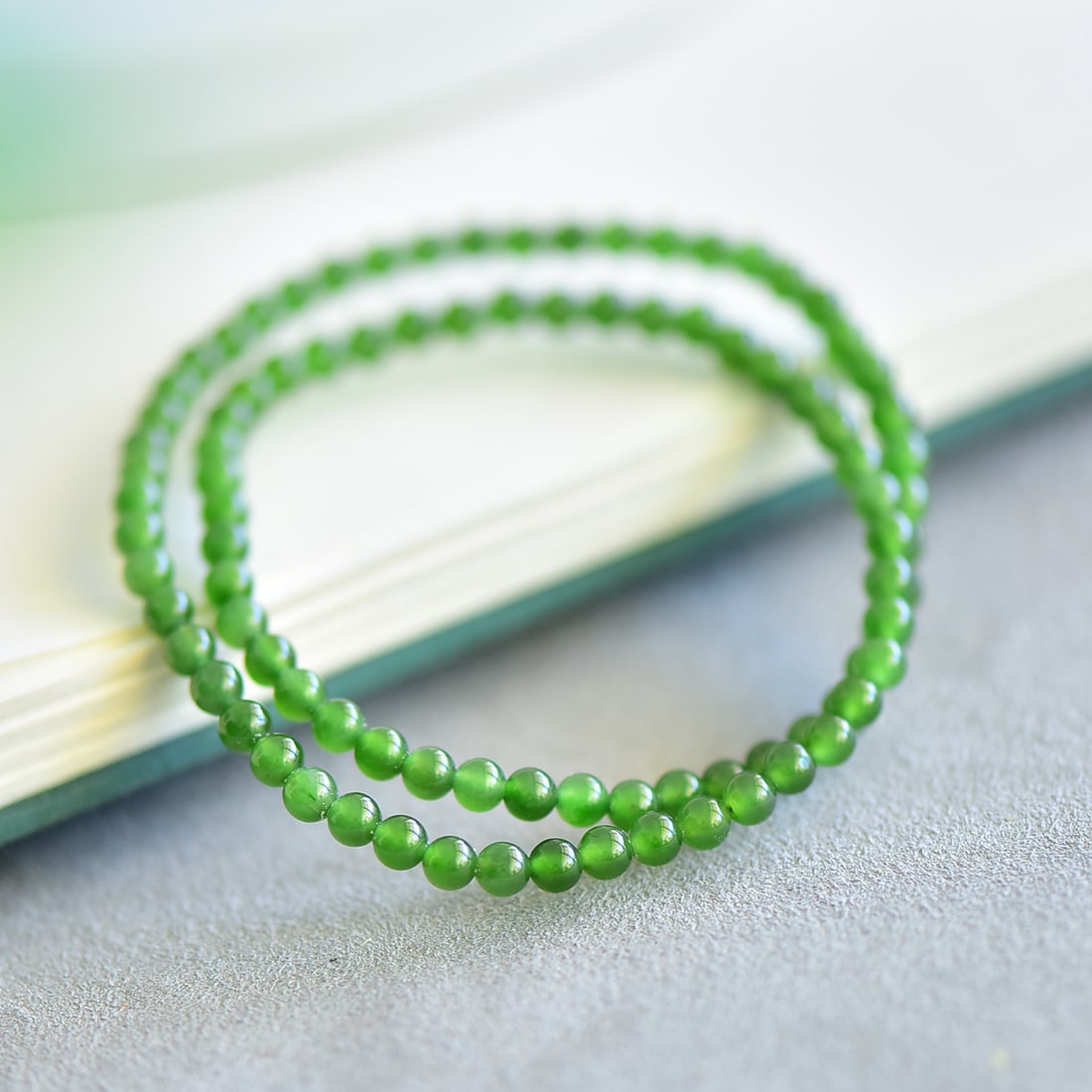 An Exquisite Jasper Bracelets - 5