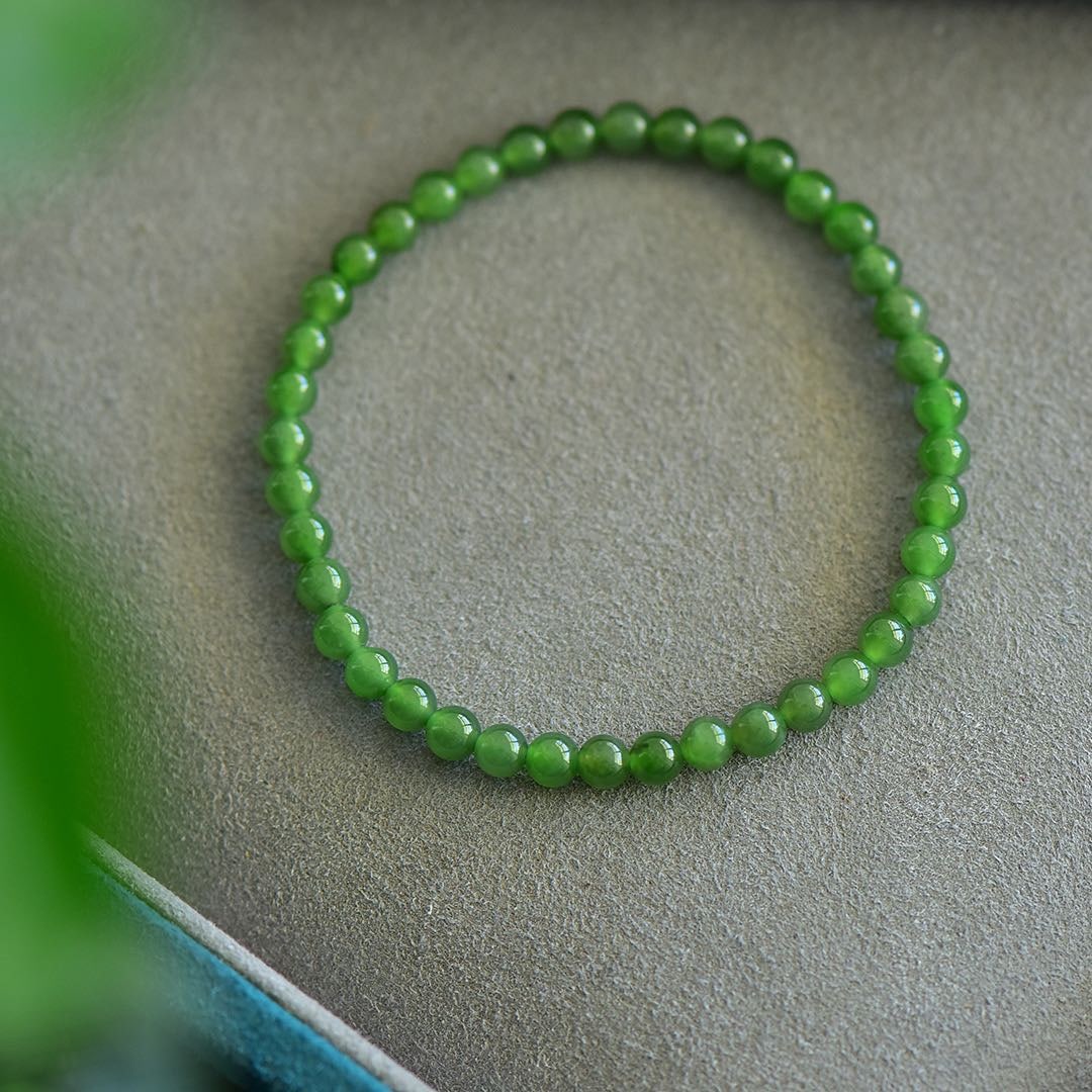 An Exquisite Jasper Bracelets - 5