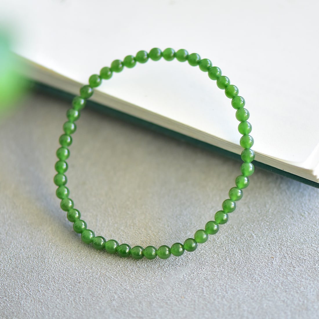 An Exquisite Jasper Bracelets - 4