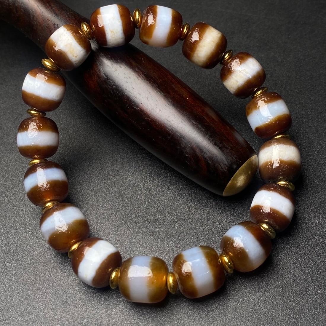 An Exquisite Agate Bracelets - 4
