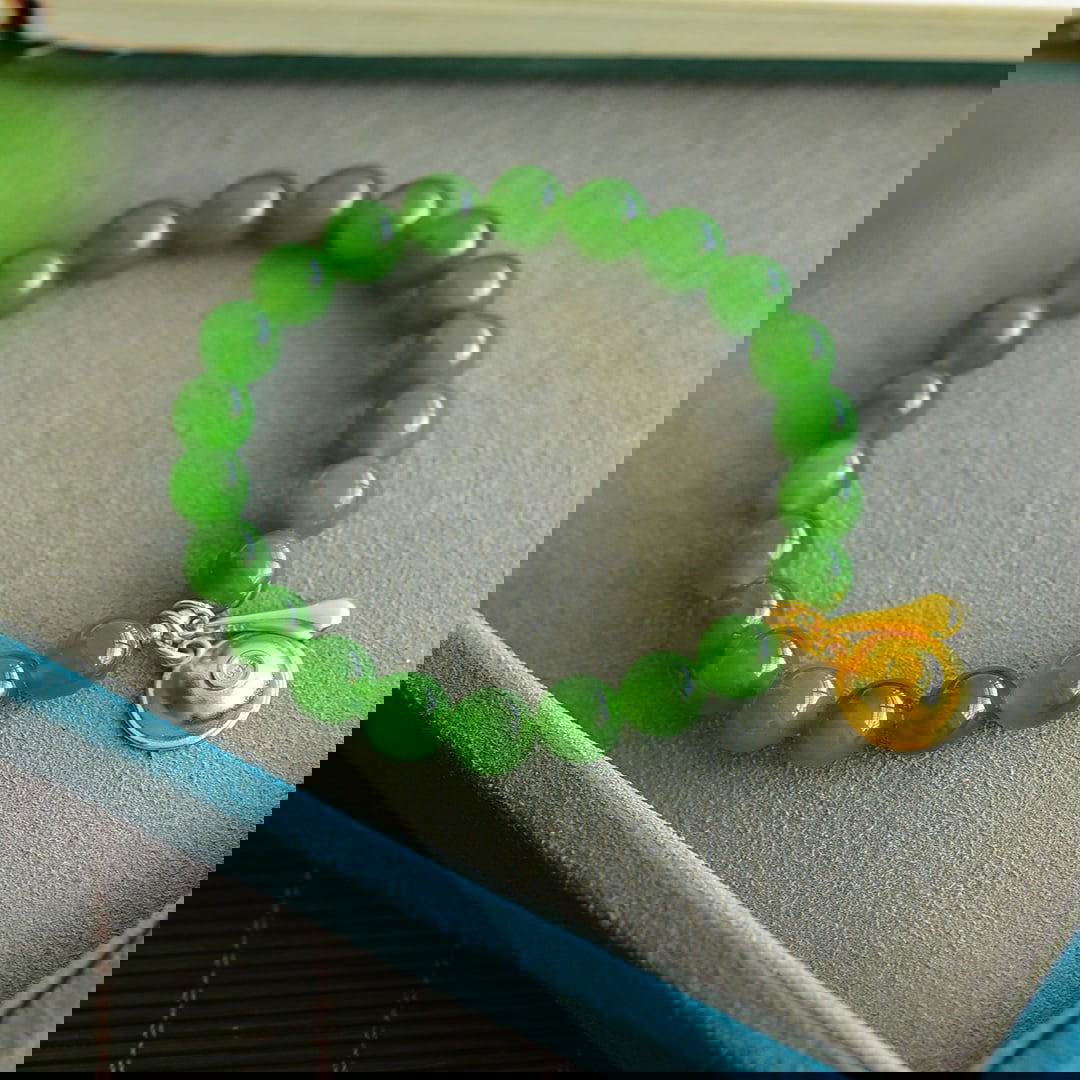 An Exquisite Jasper Bracelets - 2