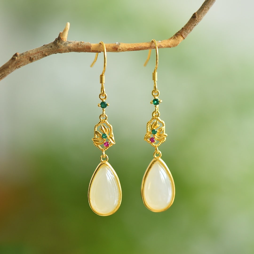A Pair of Exquisite Sterling Silver-Gold Plated Inlaid White Jade Earrings: A Pair of Exquisite Sterling Silver-Gold Plated Inlaid White Jade Earrings, 一对纯银镀金镶白玉耳环