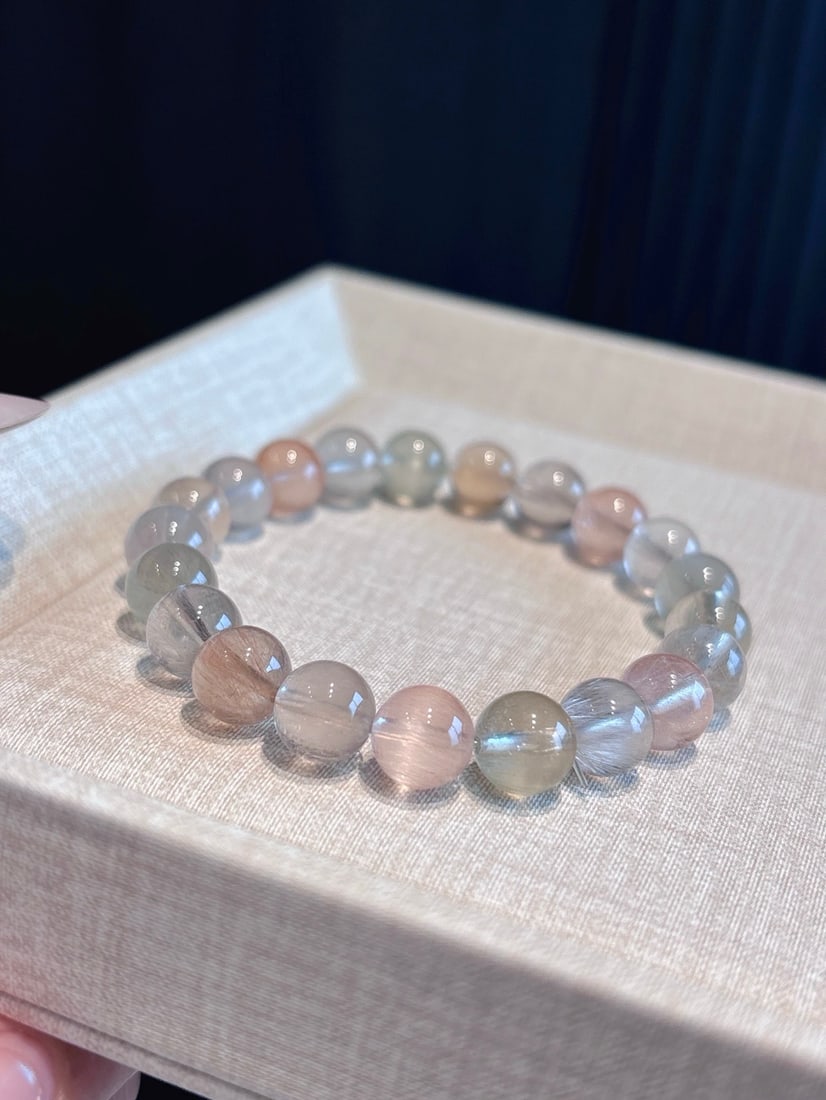 An Exquisite Crystal Bracelets - 3