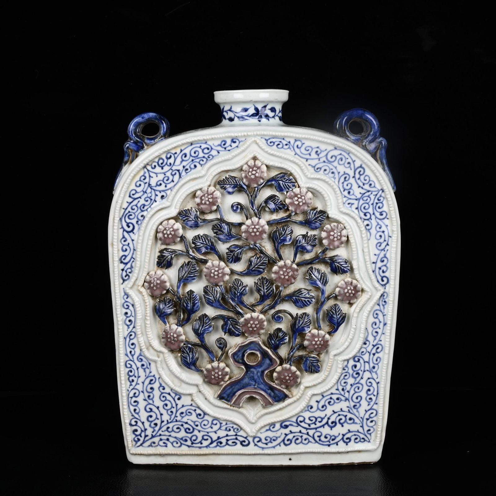 An Exquisite Blue and White Underglaze-Red Flower Pattern Vase: An Exquisite Blue and White Underglaze-Red Flower Pattern Vase,Yuan Dynasty,China,Size:9.8inx7.5in 