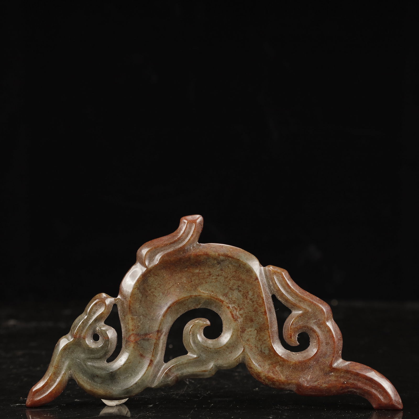An Archaic Hongshan Culture Yellow Jade Dragon Pattern Pendant: An Archaic Hongshan Culture Yellow Jade Dragon Pattern Pendant,Ancient Time, China,Size:6.3inx3.1in,Weight:82g 