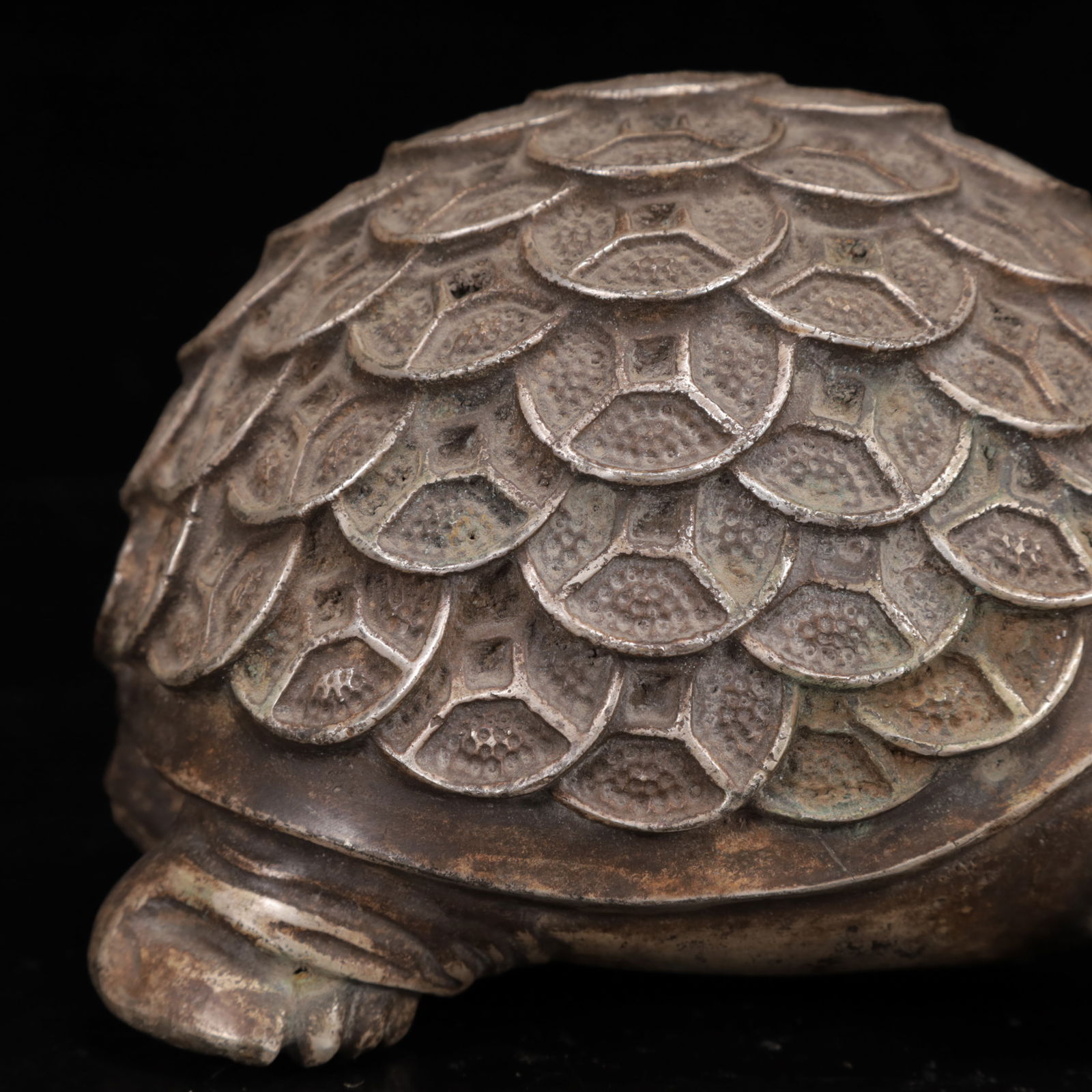 An Exquisite Silver Turtle Ornament - 3