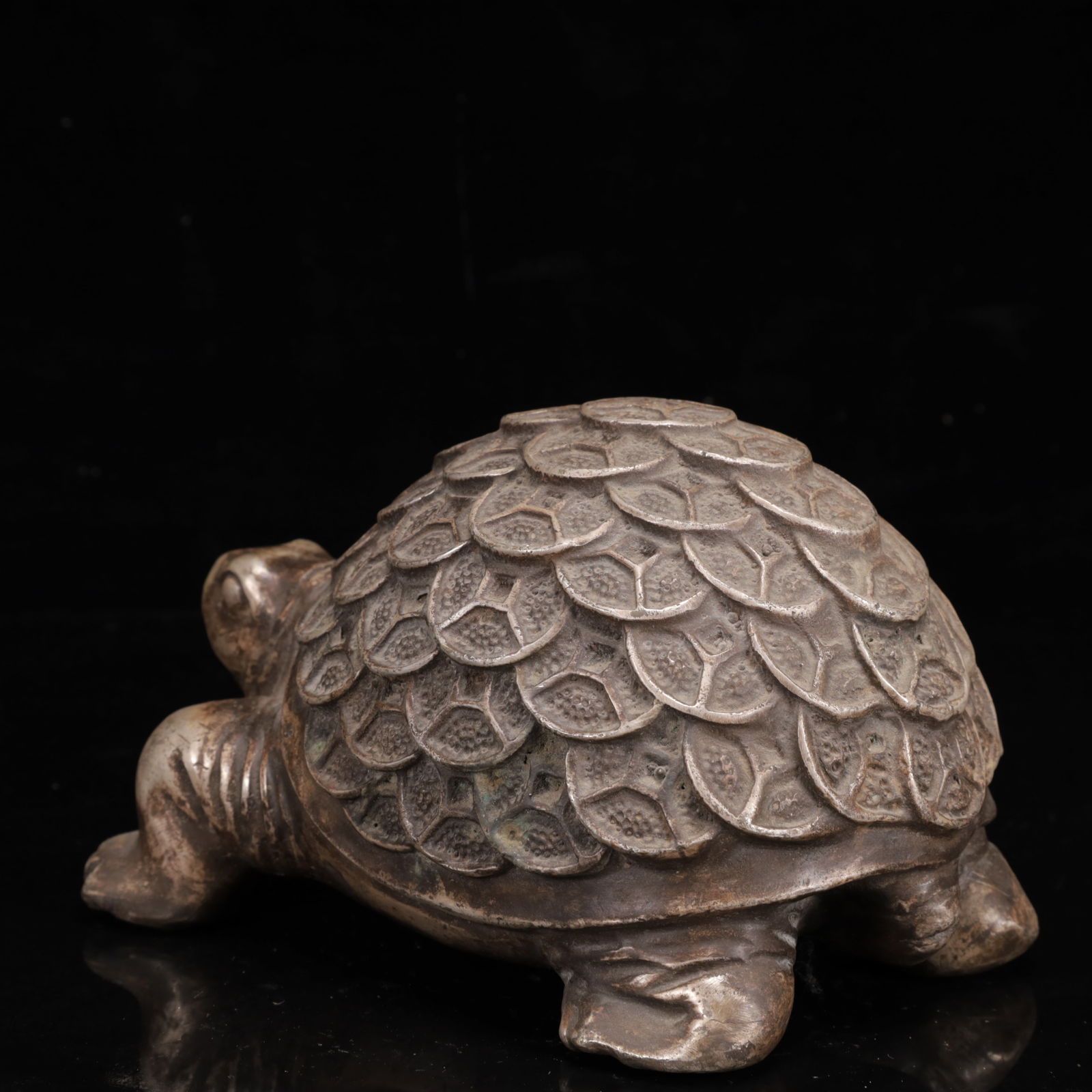 An Exquisite Silver Turtle Ornament - 9