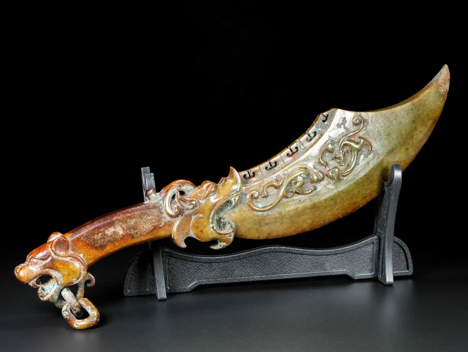 An Exquisite Archaic Jade Dragon Pattern Axe - 4