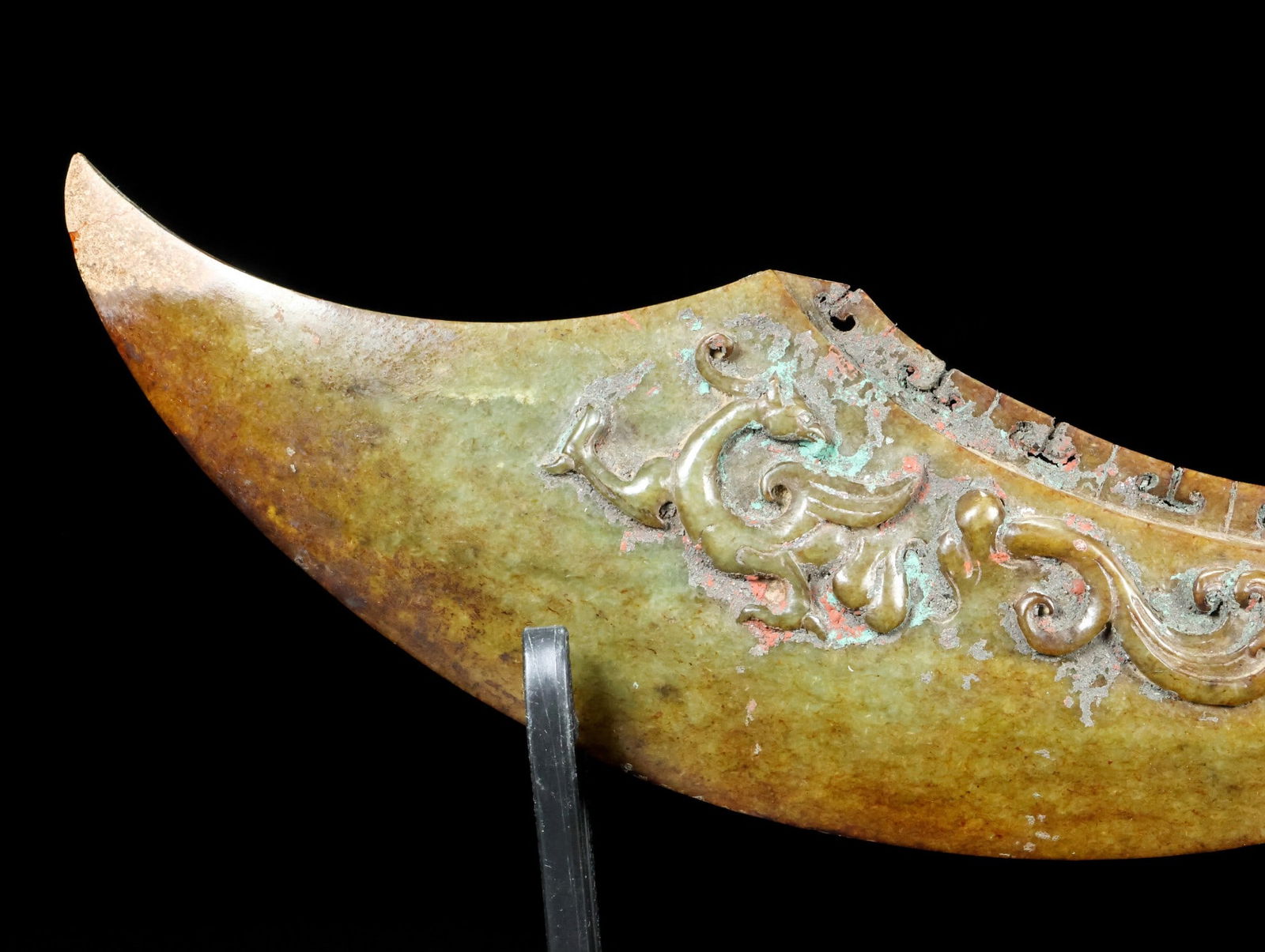 An Exquisite Archaic Jade Dragon Pattern Axe - 7