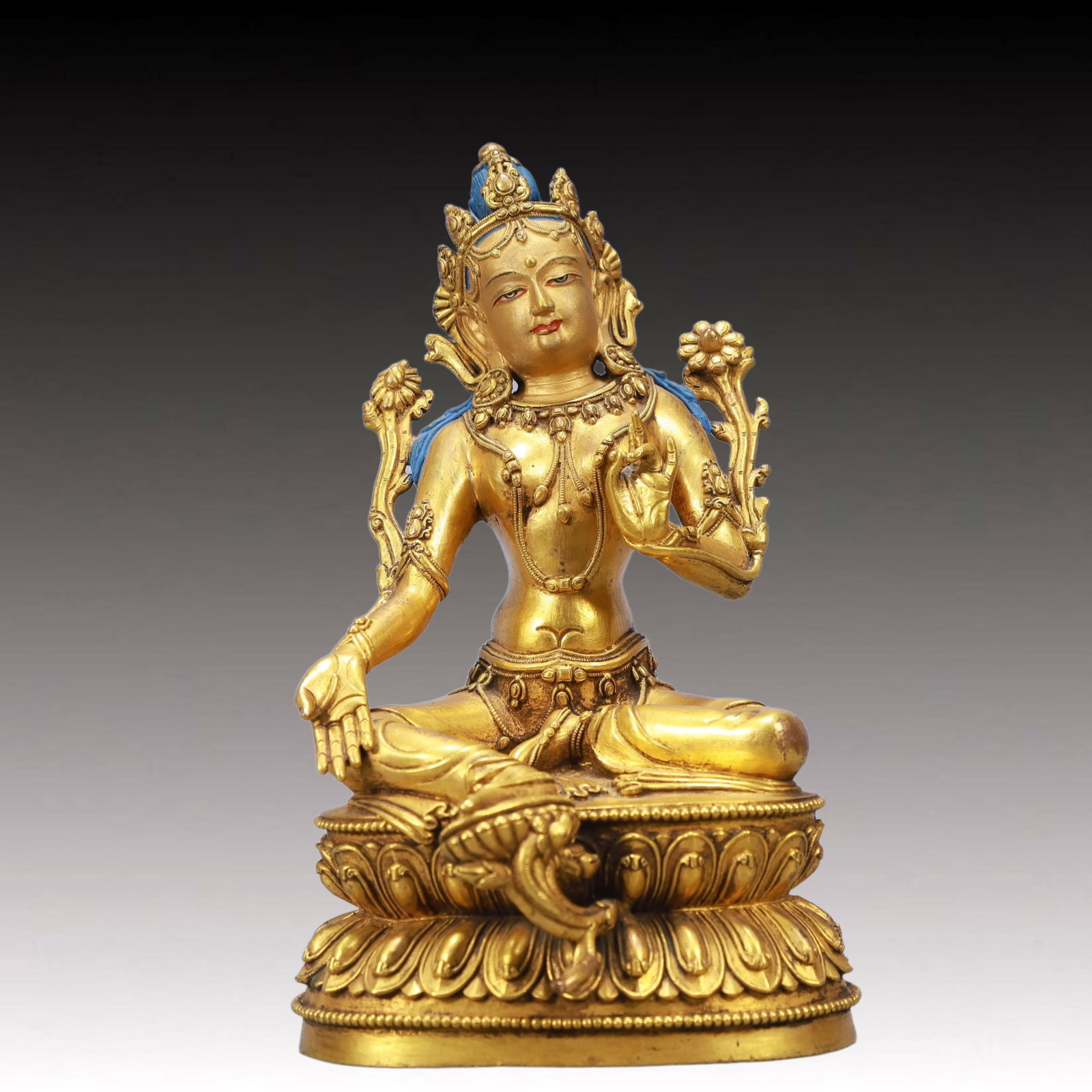 A Solemn Gilt Bronze Statue of Tara: A Solemn Gilt Bronze Statue of Tara,Ming Dynasty, China,Size:5.1inx3.9inx9.1in Weight:1900g 铜鎏金度母像,中国明代