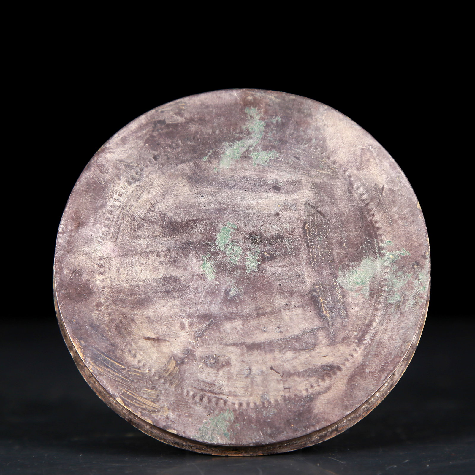 An Exquisite Gilt Silver Figure Pattern Box - 10