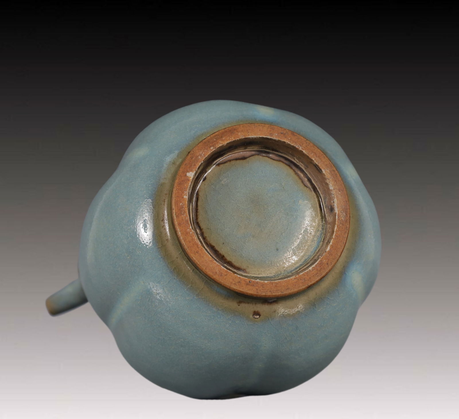 An Exquisite Jun yao Ewer - 8