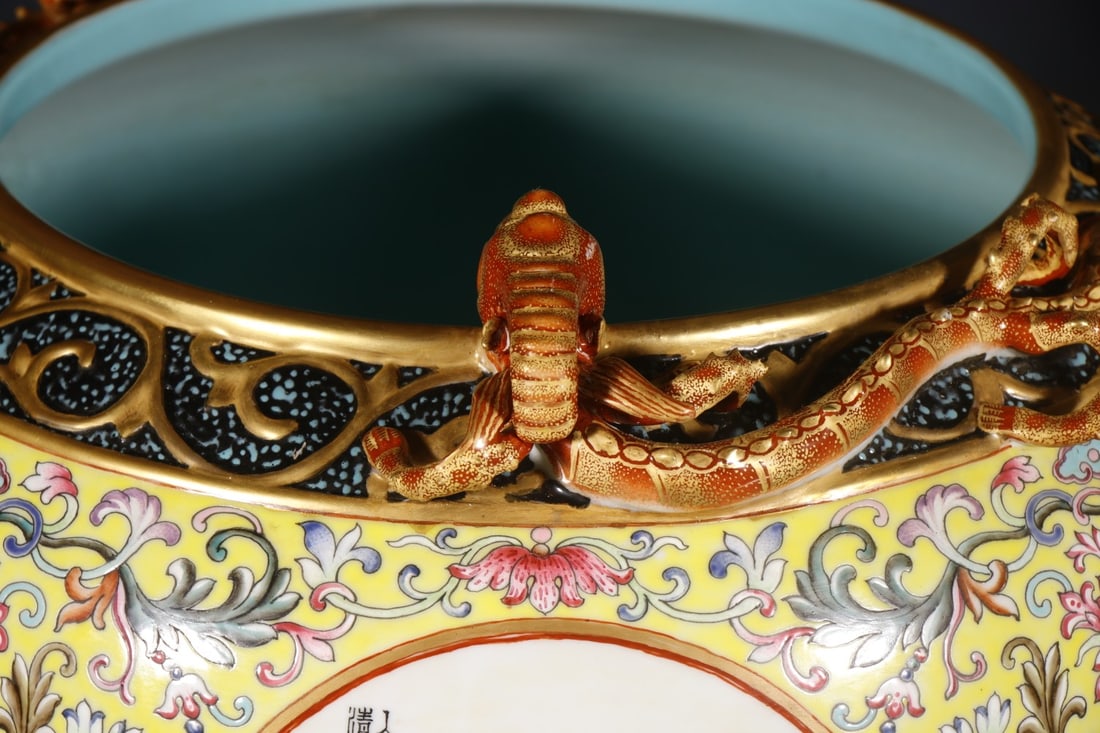 An Exquisite Enamel Landscape Pattern Vat - 3