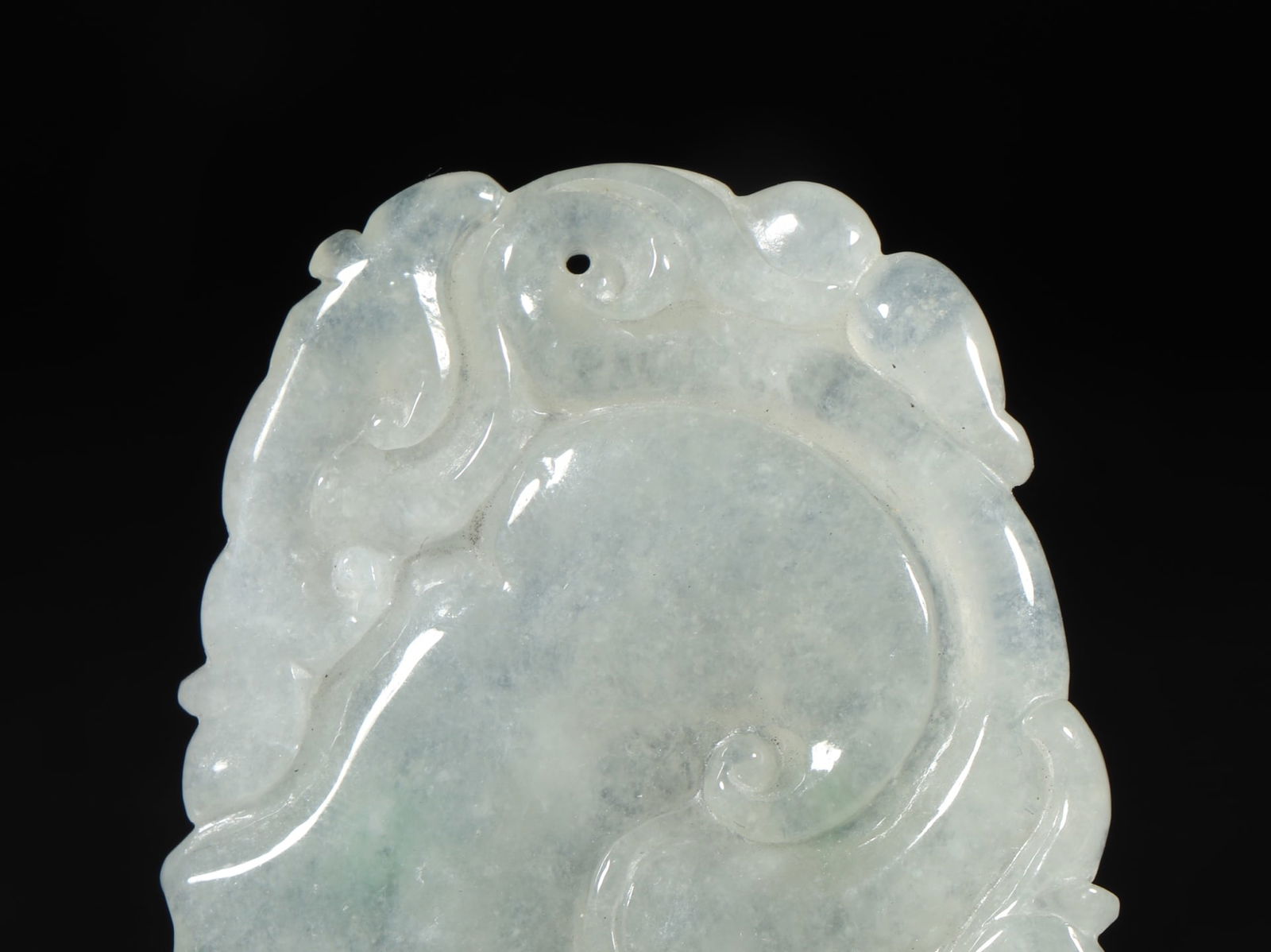 An Exquisite Jadeite Bats Pattern Pendant - 7