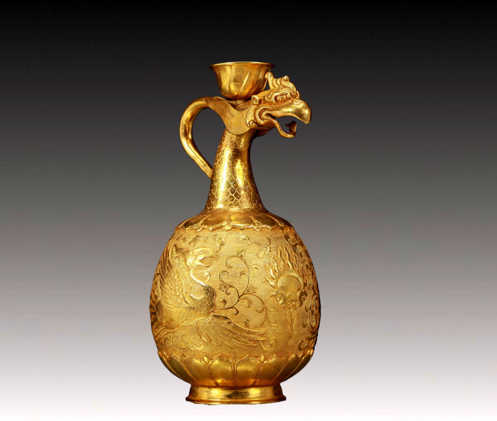 An Exquisite Gilt Bronze Phoenix Pattern Ewer - 4