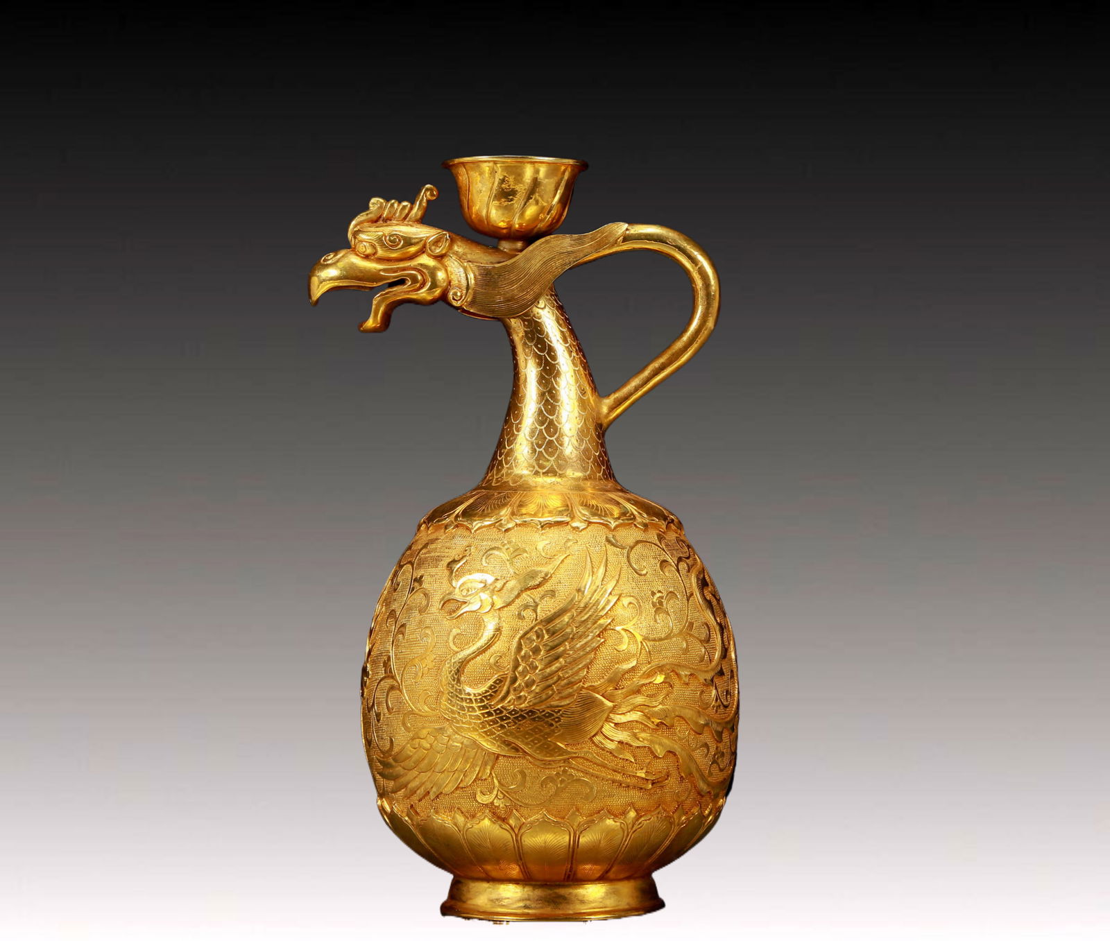 An Exquisite Gilt Bronze Phoenix Pattern Ewer - 7