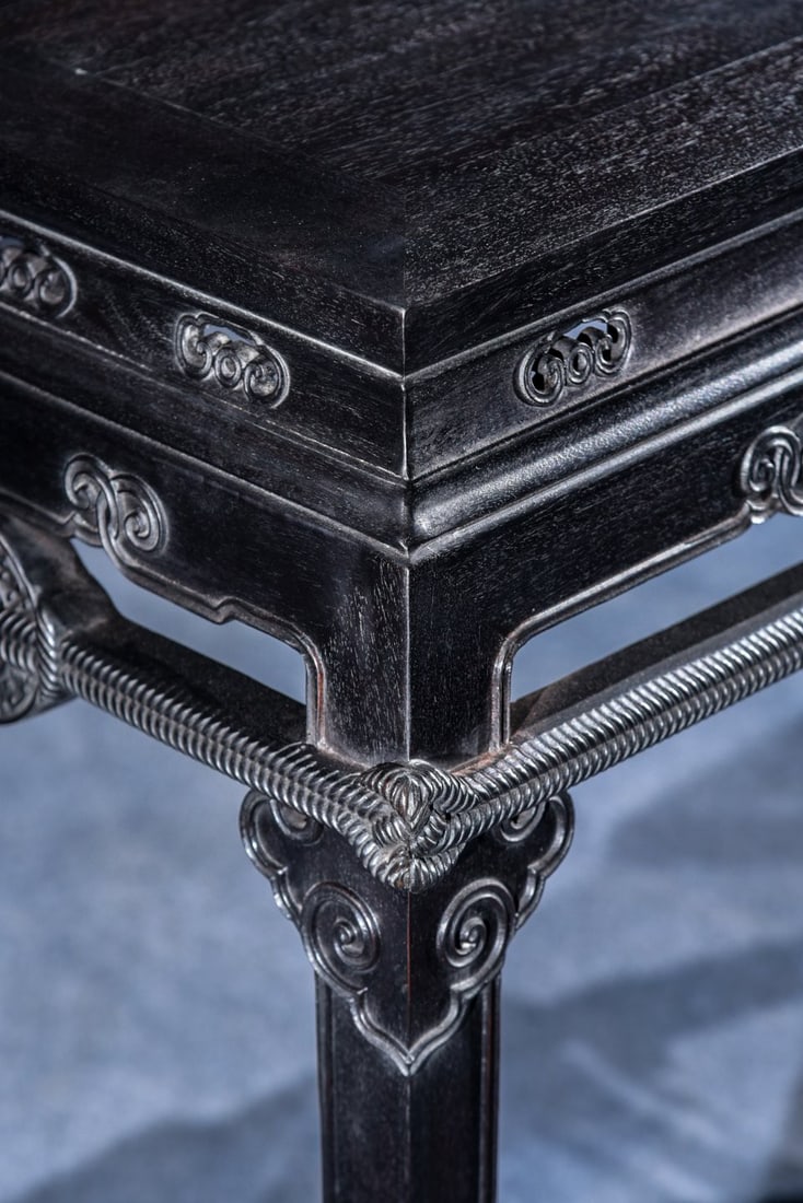 An Exquisite Zitanwood Long Table - 3