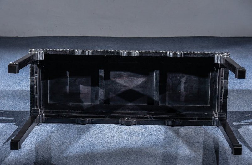 An Exquisite Zitanwood Long Table - 4