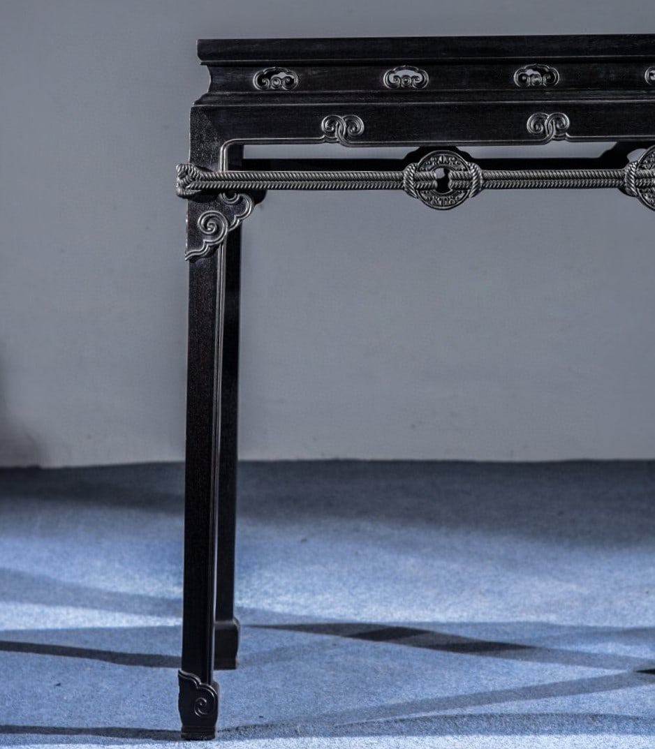 An Exquisite Zitanwood Long Table - 9