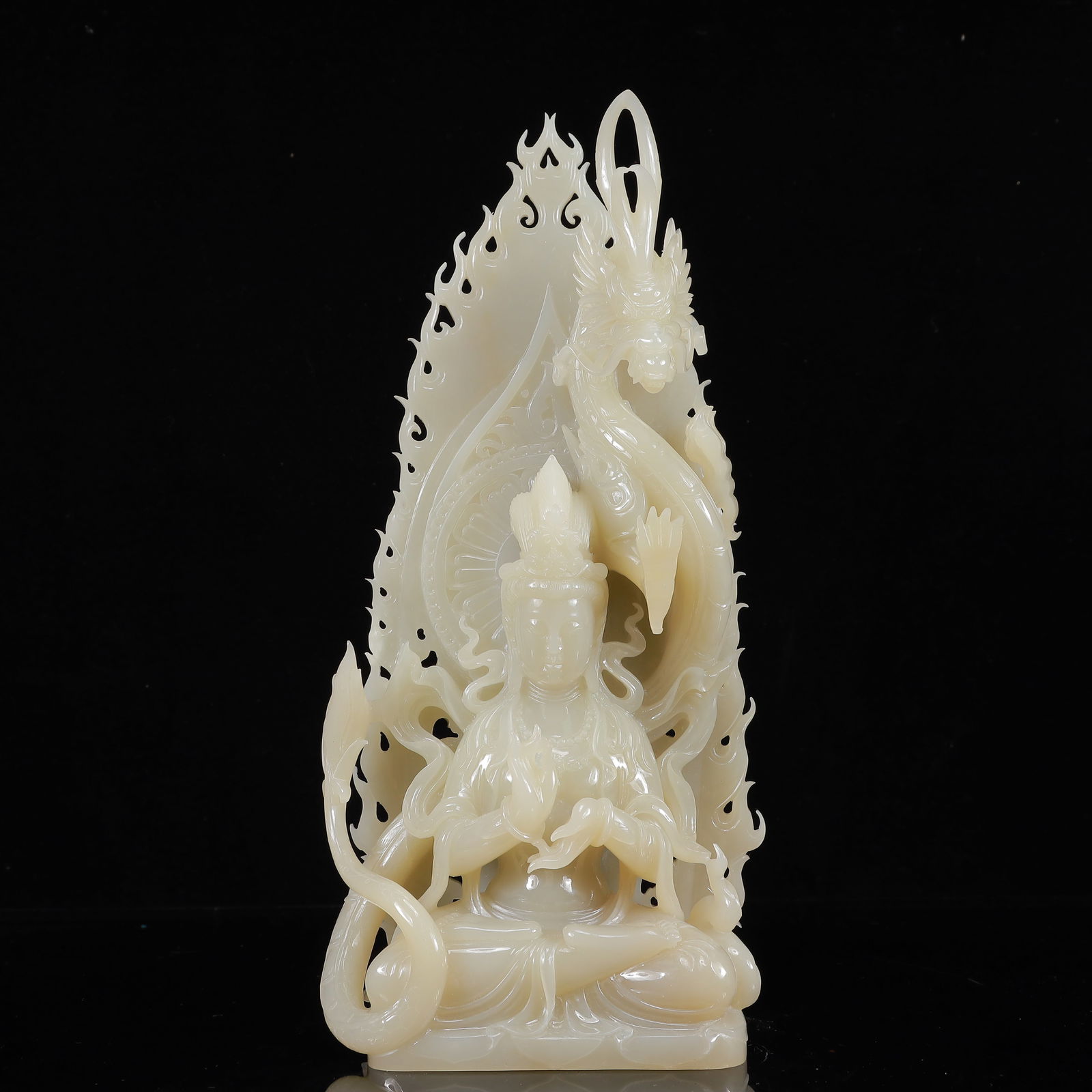 An Exquisite White Jade Dragon Pattern Statue of Avalokitesvara: An Exquisite White Jade Dragon Pattern Statue of Avalokitesvara,Qing Dynasty,China,Size:4.7inx2.8inx11in,Weight:1850g 