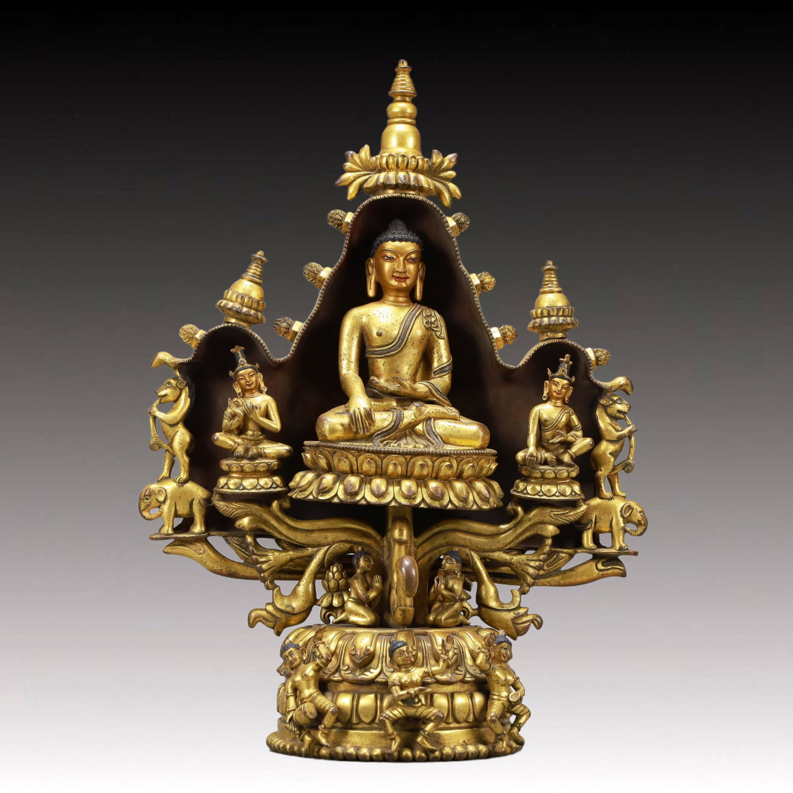A Solemn Gilt Bronze Statue of Sakyamuni: A Solemn Gilt Bronze Statue of Sakyamuni,Ming Dynasty, China,Size:13.8inx7.9inx17.7in,Weight:9900g 铜鎏金释迦摩尼像,中国明代