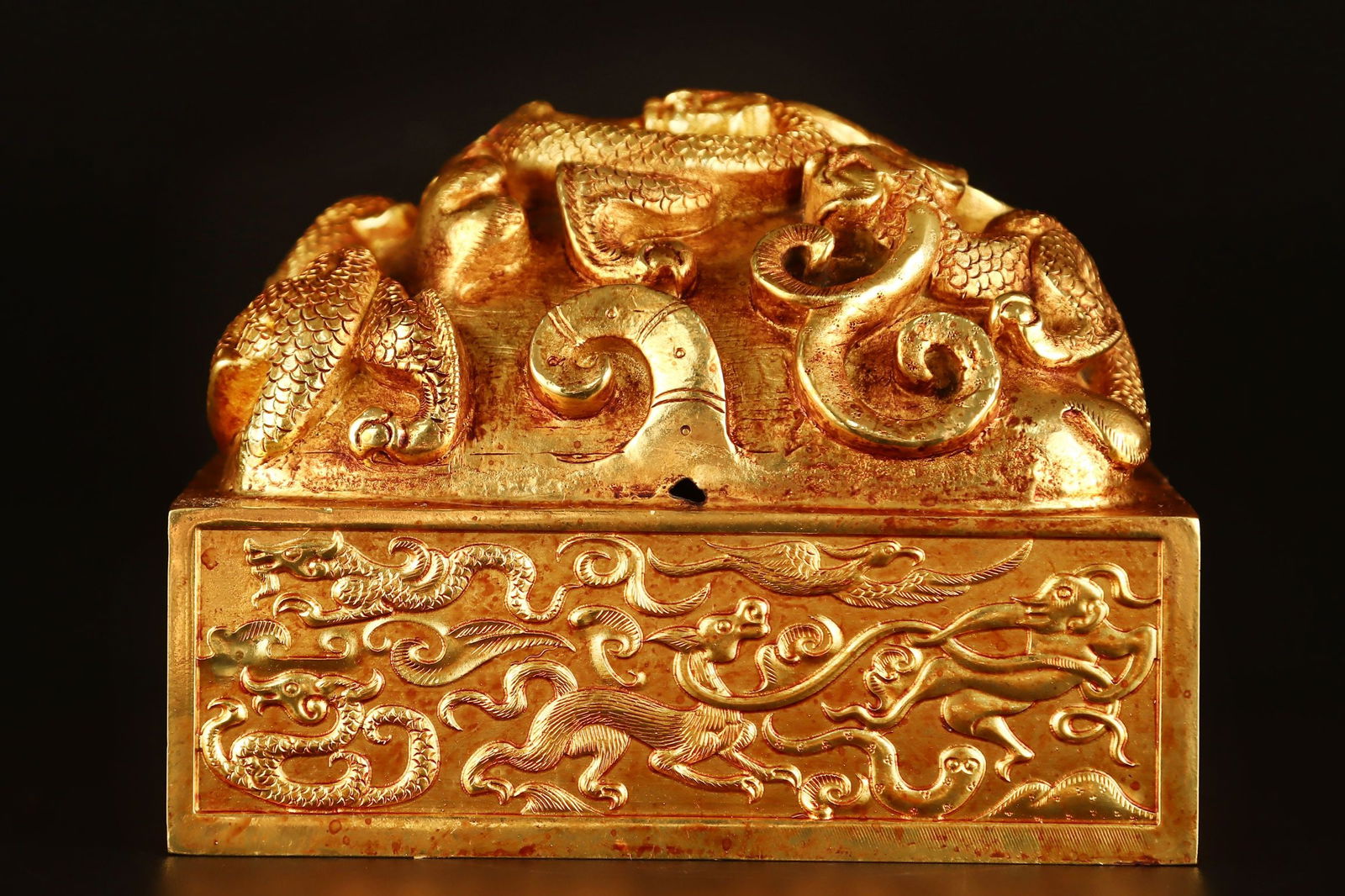 A Fine Gilt Bronze Beast Pattern Seal - 2