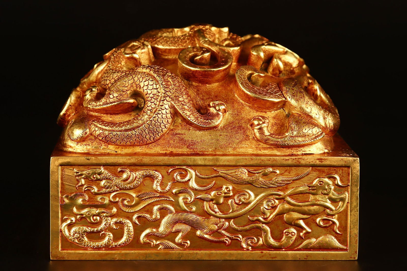 A Fine Gilt Bronze Beast Pattern Seal - 4