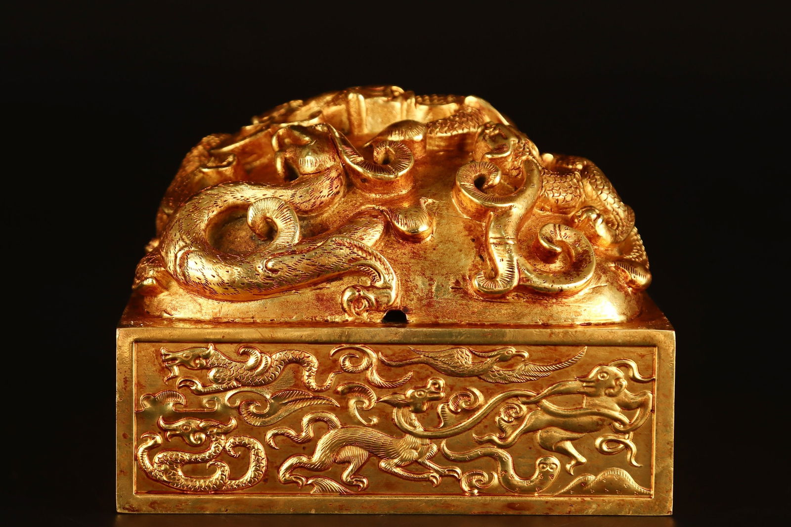 A Fine Gilt Bronze Beast Pattern Seal - 5