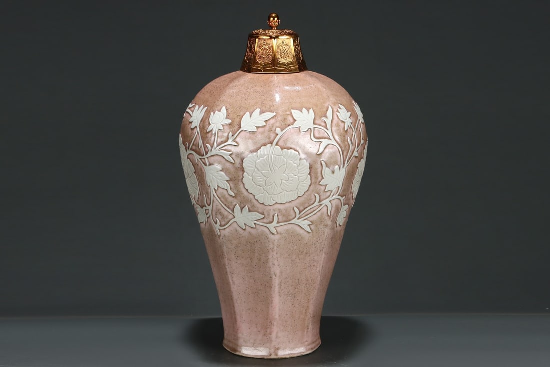 A Huge Underglaze-Red Flower Pattern Bottle - 6