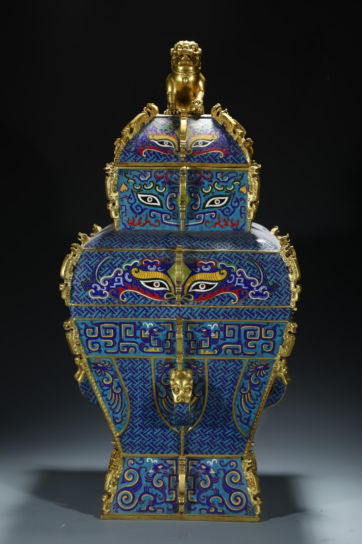 A Huge Cloisonne Enamel Beast-Face Pattern Cover Jar: A Huge Cloisonne Enamel Beast-Face Pattern Cover Jar,Qing Dynasty, China,with Mark,Size:24inx10.2in,Weight:22.5kg 