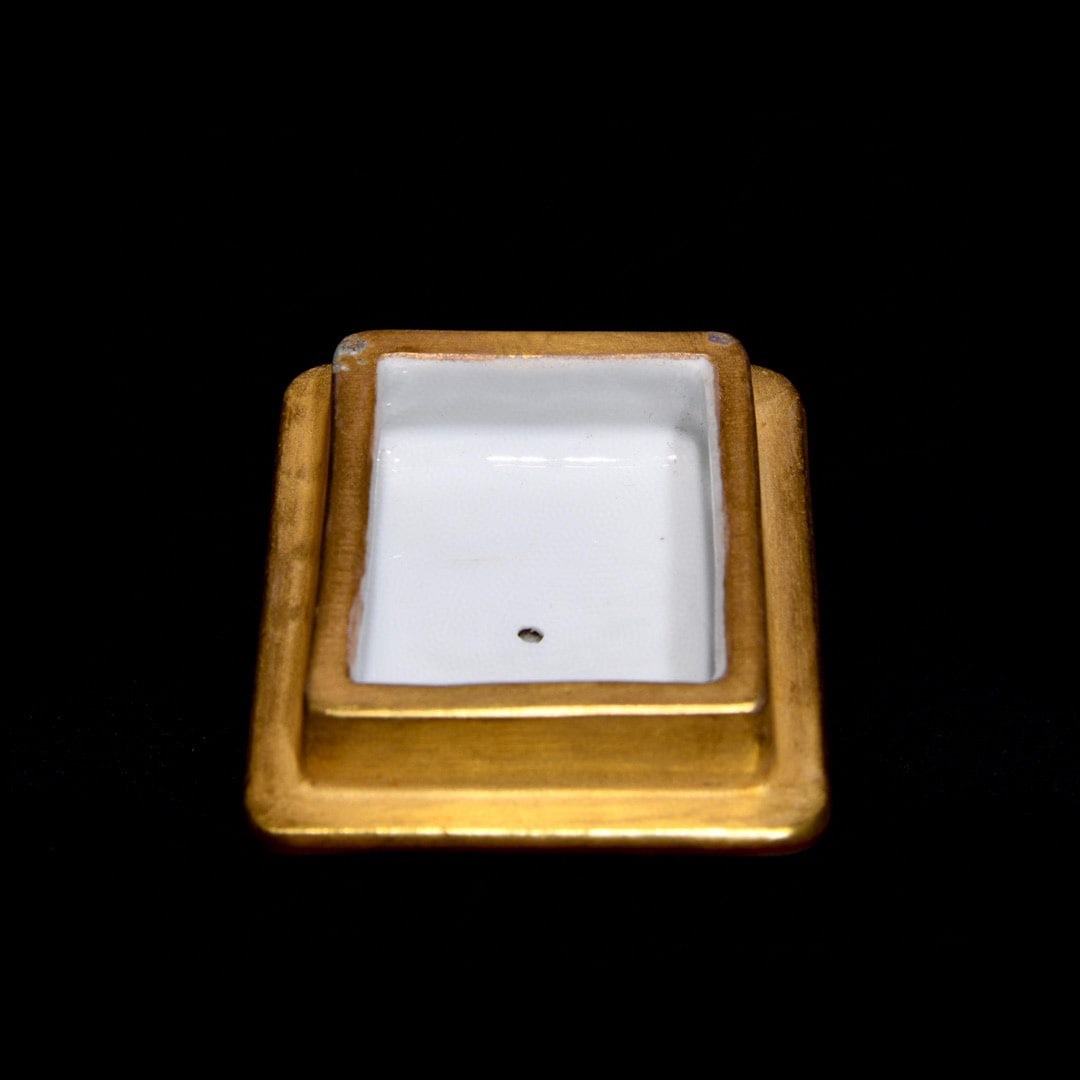 An Exquisite Enamel Flower Pattern Pot - 5